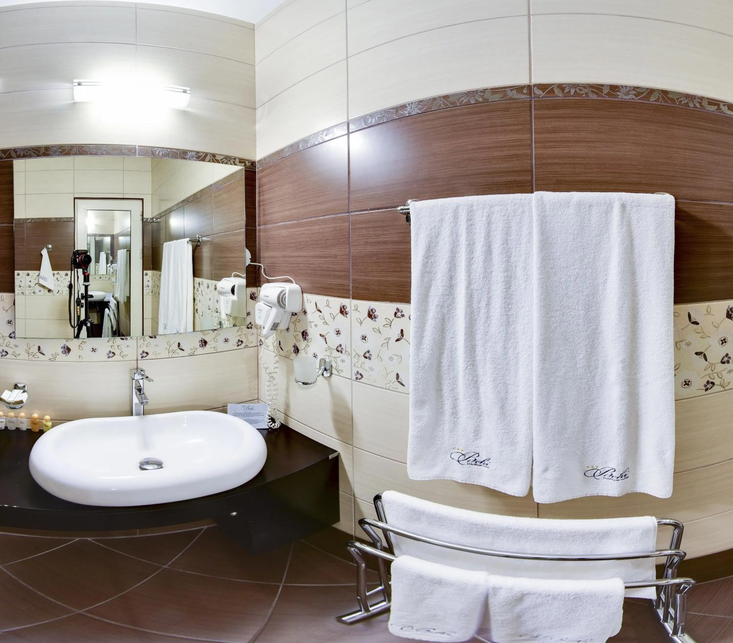 Shower in Boutique Hotel Behi