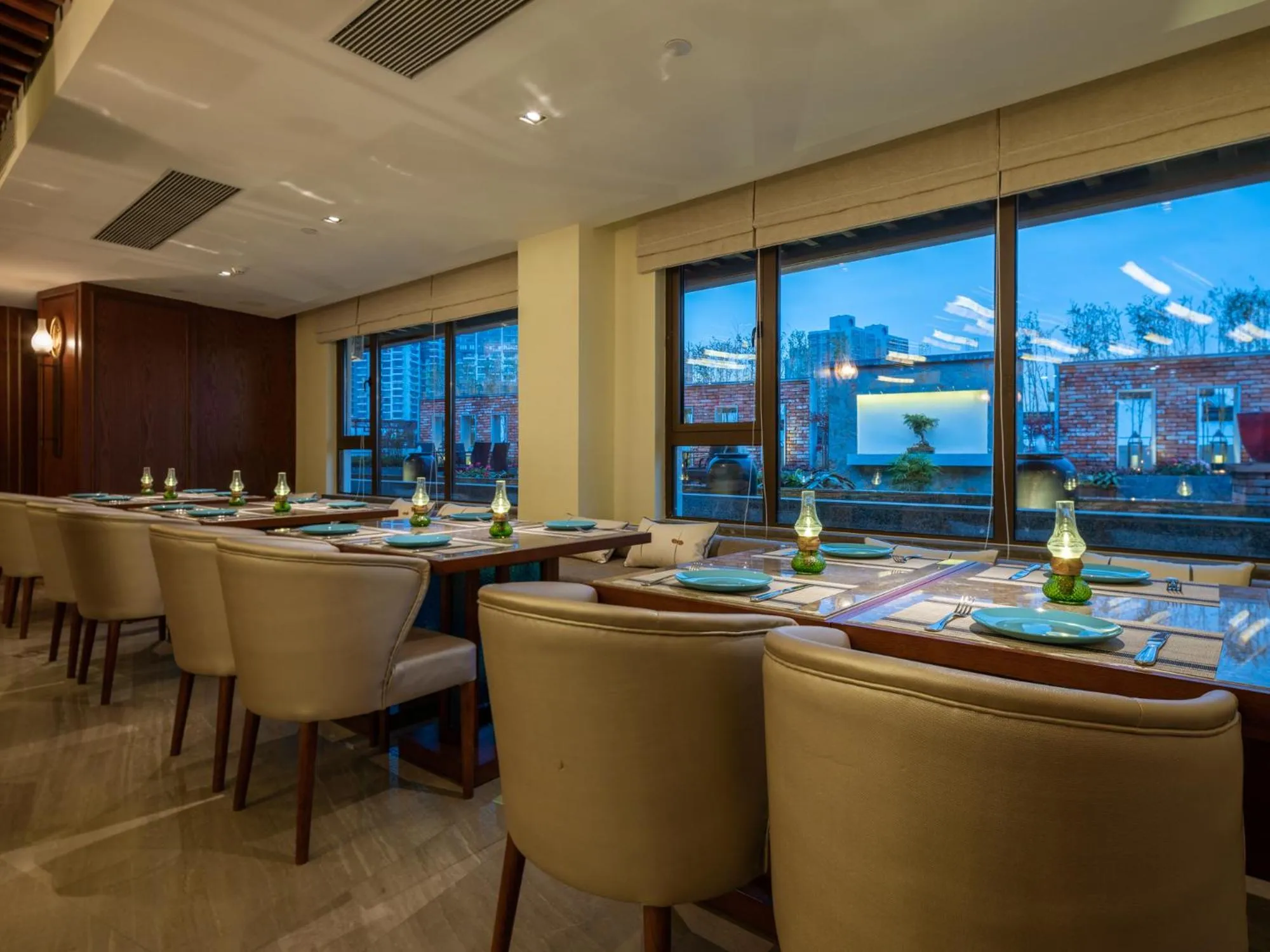 Restaurant/places to eat in SSAW Boutique Hotel Nanjing Grand Theatre