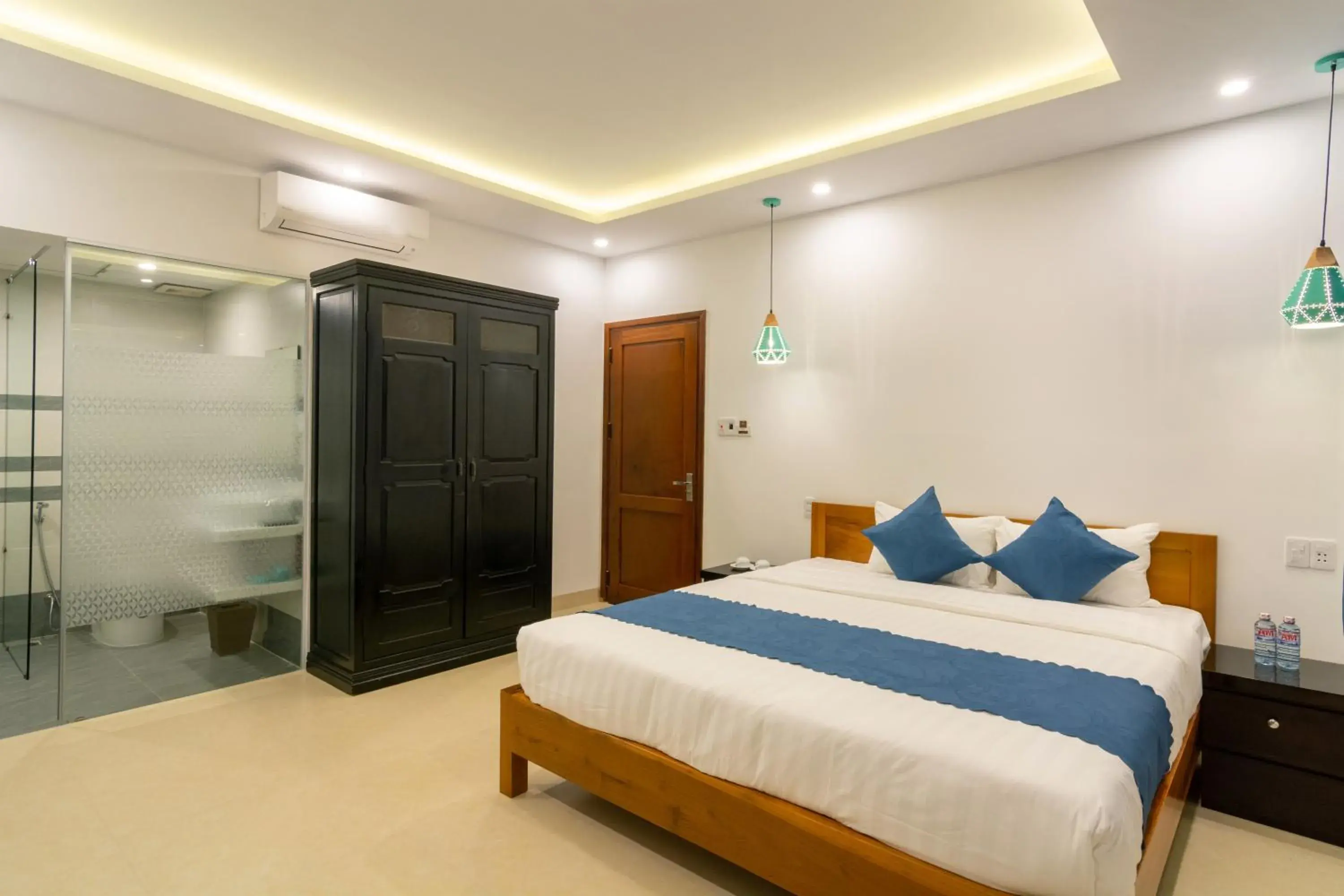 Deluxe Double or Twin Room with Balcony in An Bang Scent Beach Homestay Deluxe Double or Twin Room with Balcony in An Bang Scent Beach Homestay