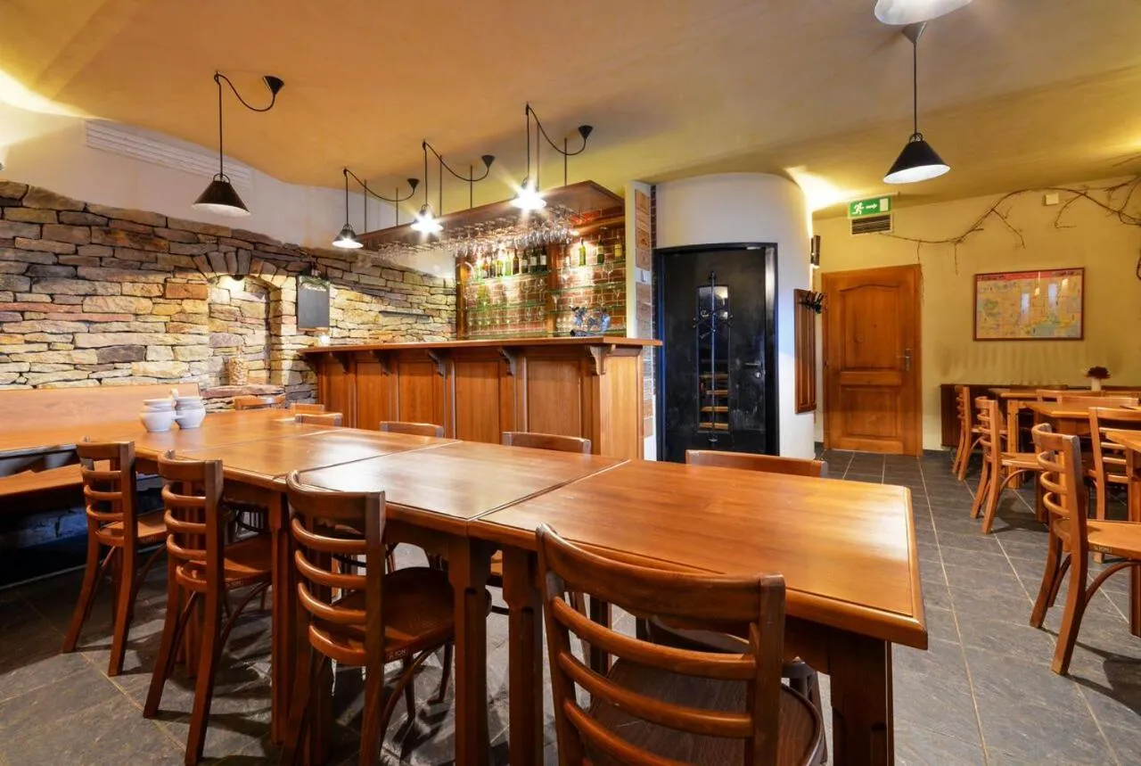 Area and facilities in Hotel Filipinum