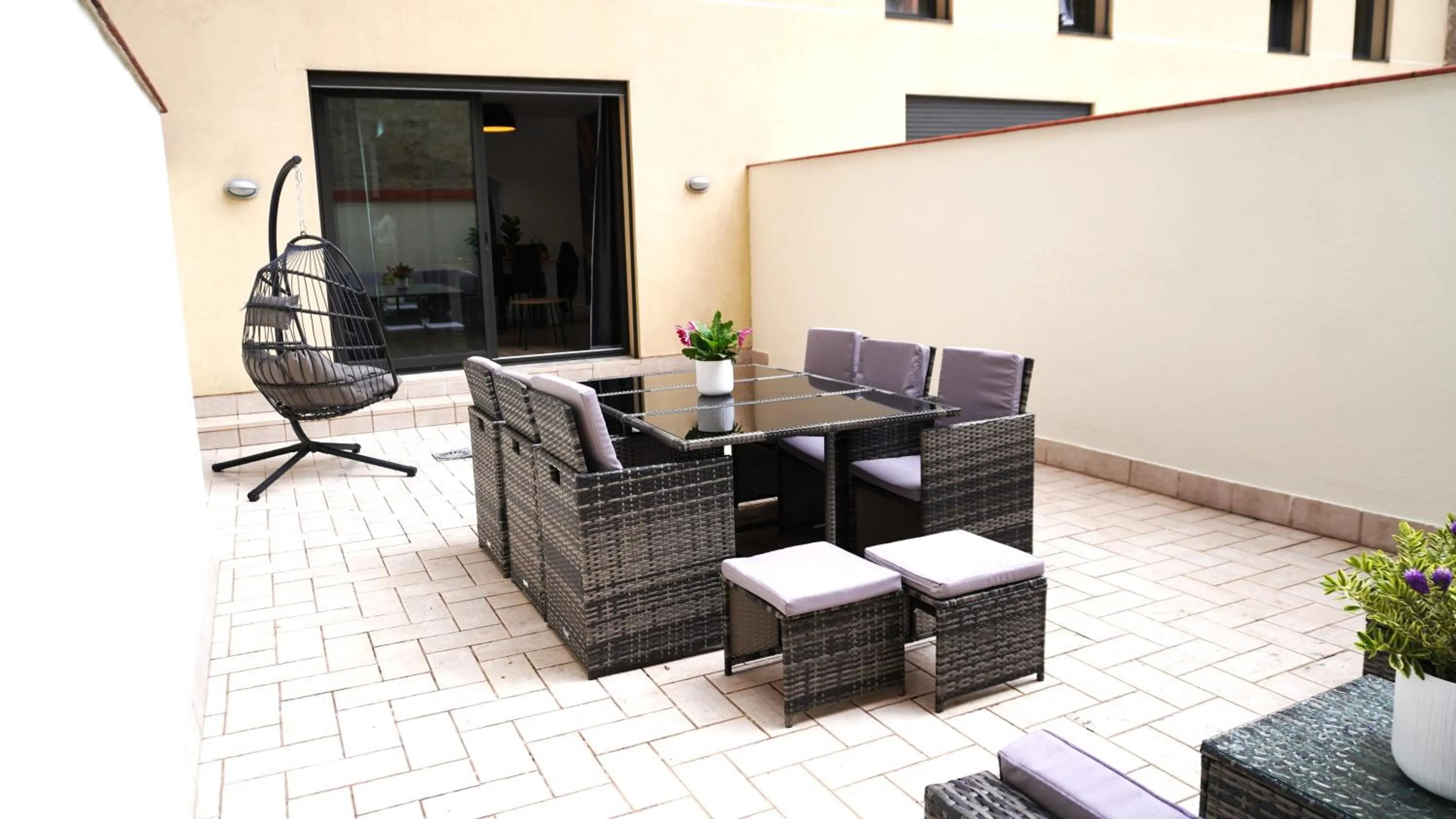 Patio in Cosmo Apartments Consell de Cent - Plaza Universitat