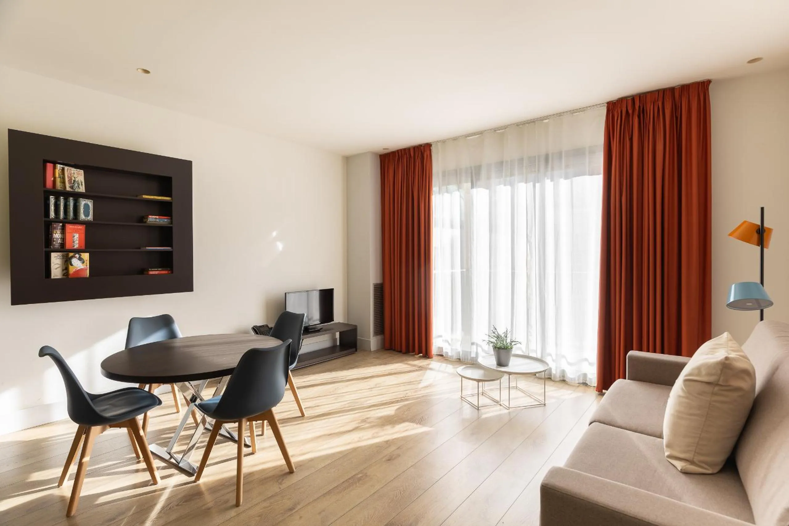 Living room in Cosmo Apartments Passeig de Gràcia