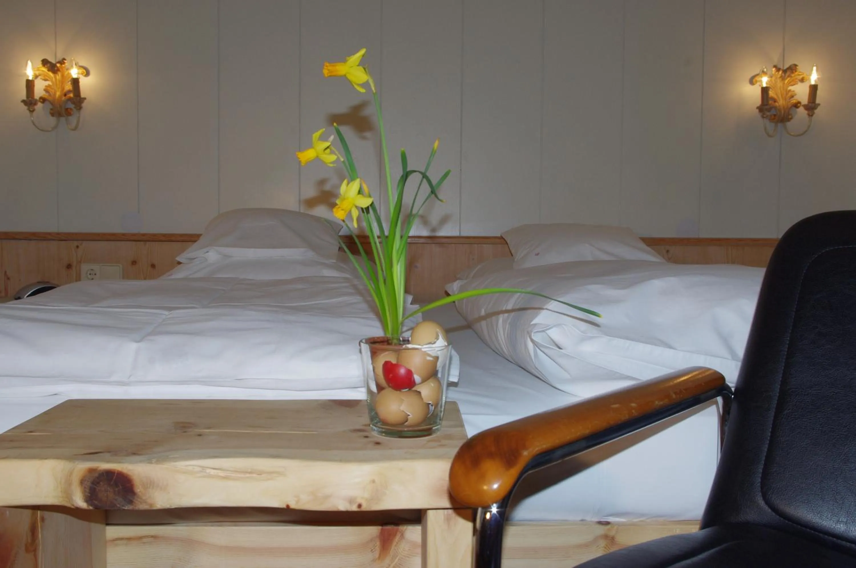 Shower, Bed in Hotel Seethaler