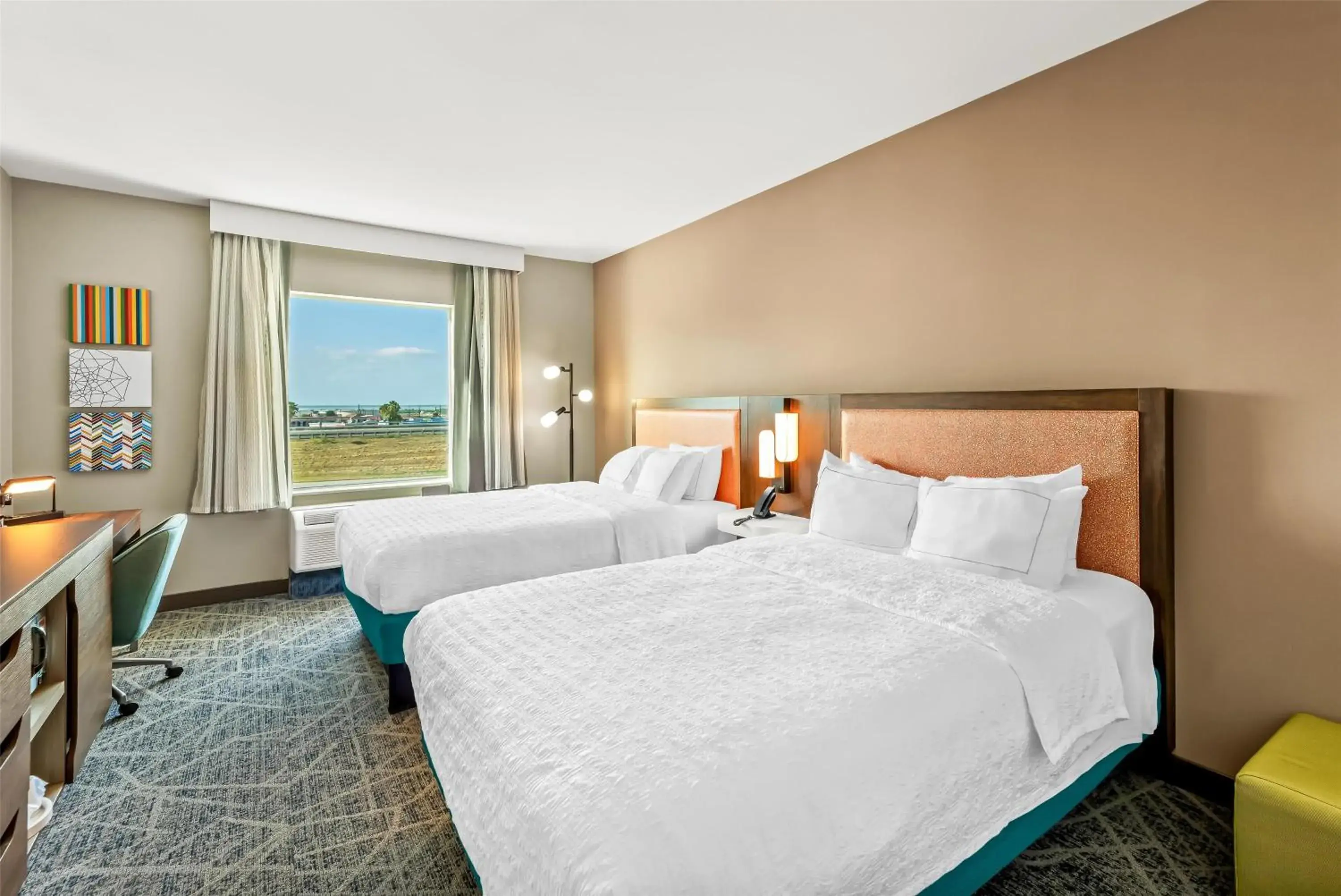 Queen with Two Queen Beds - Non-Smoking in Hampton Inn & Suites Corpus Christi I-37 - Navigation Boulevard Queen with Two Queen Beds - Non-Smoking in Hampton Inn & Suites Corpus Christi I-37 - Navigation Boulevard