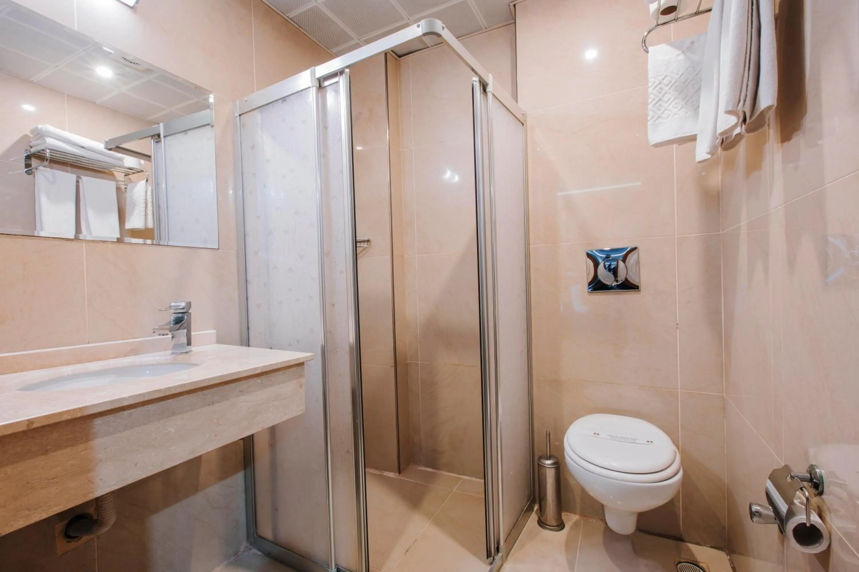 Bathroom in TS Gold Otel