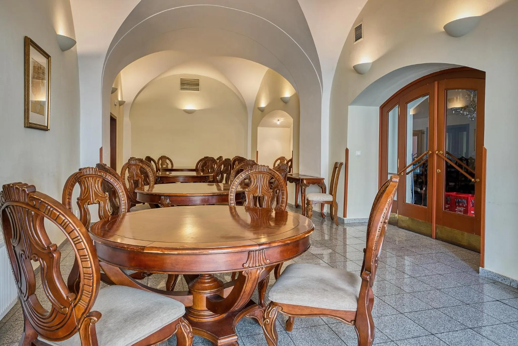 Dining area in Hotel Royal