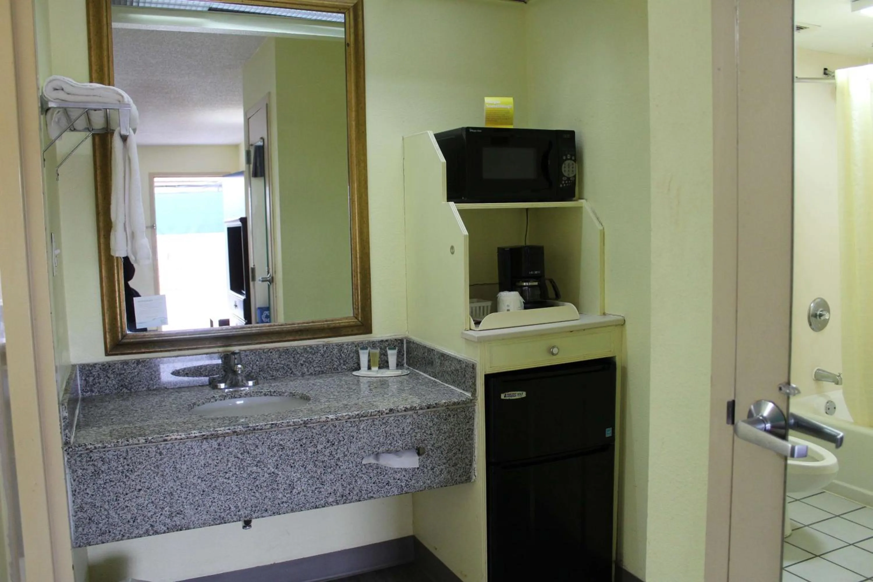 Photo of the whole room in Days Inn by Wyndham Marianna