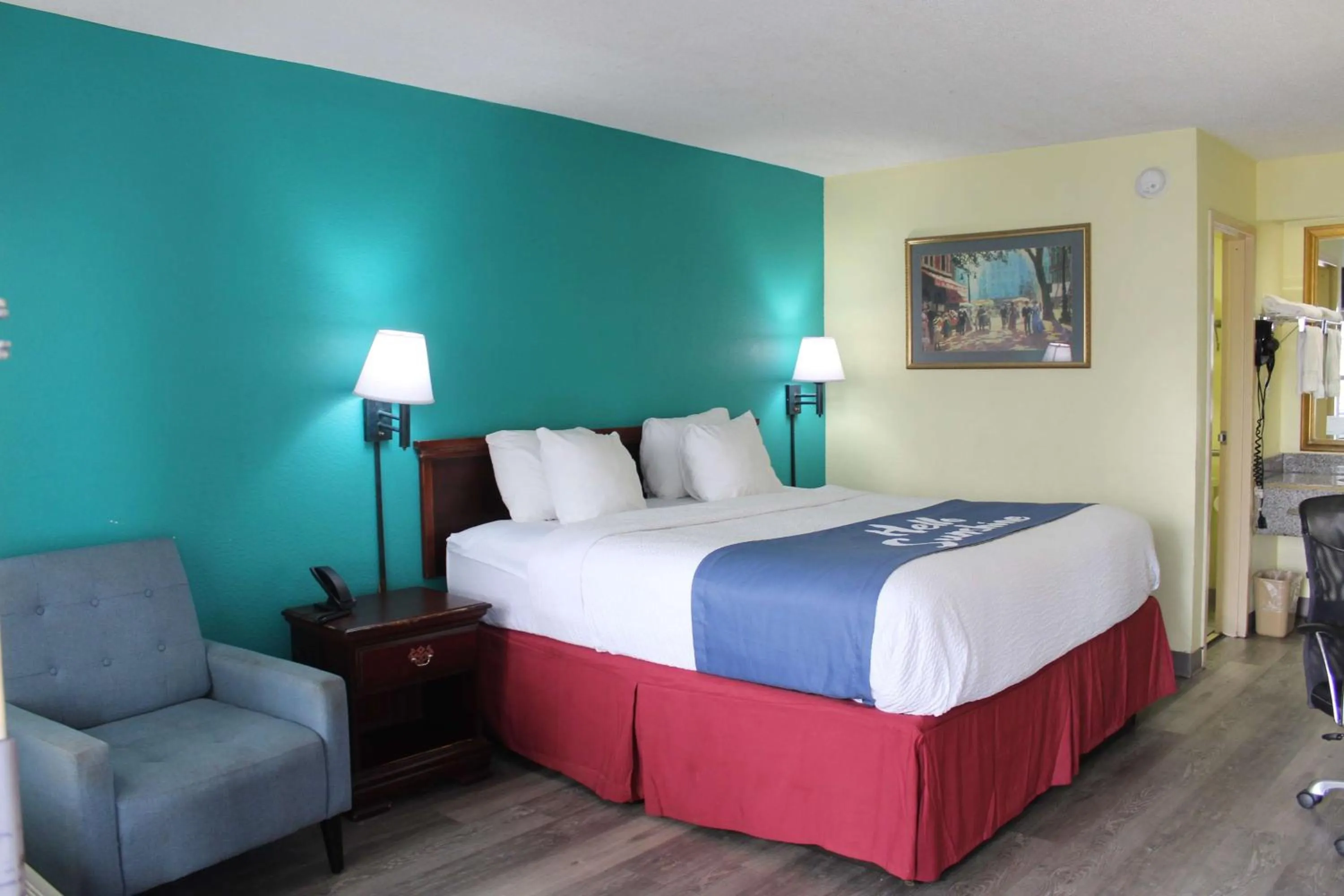 Photo of the whole room, Bed in Days Inn by Wyndham Marianna