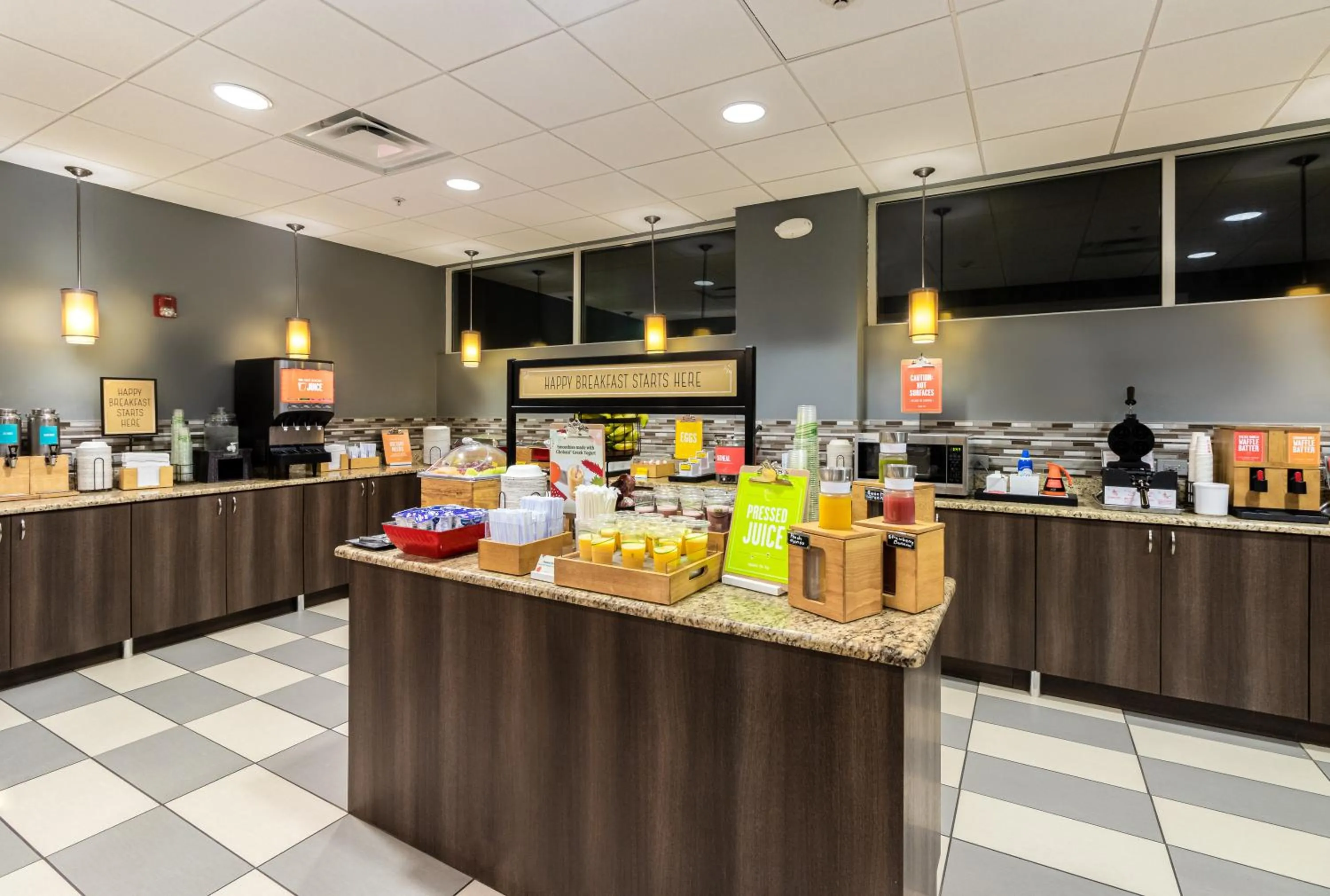 Buffet breakfast in Hampton Inn Daytona Shores-Oceanfront