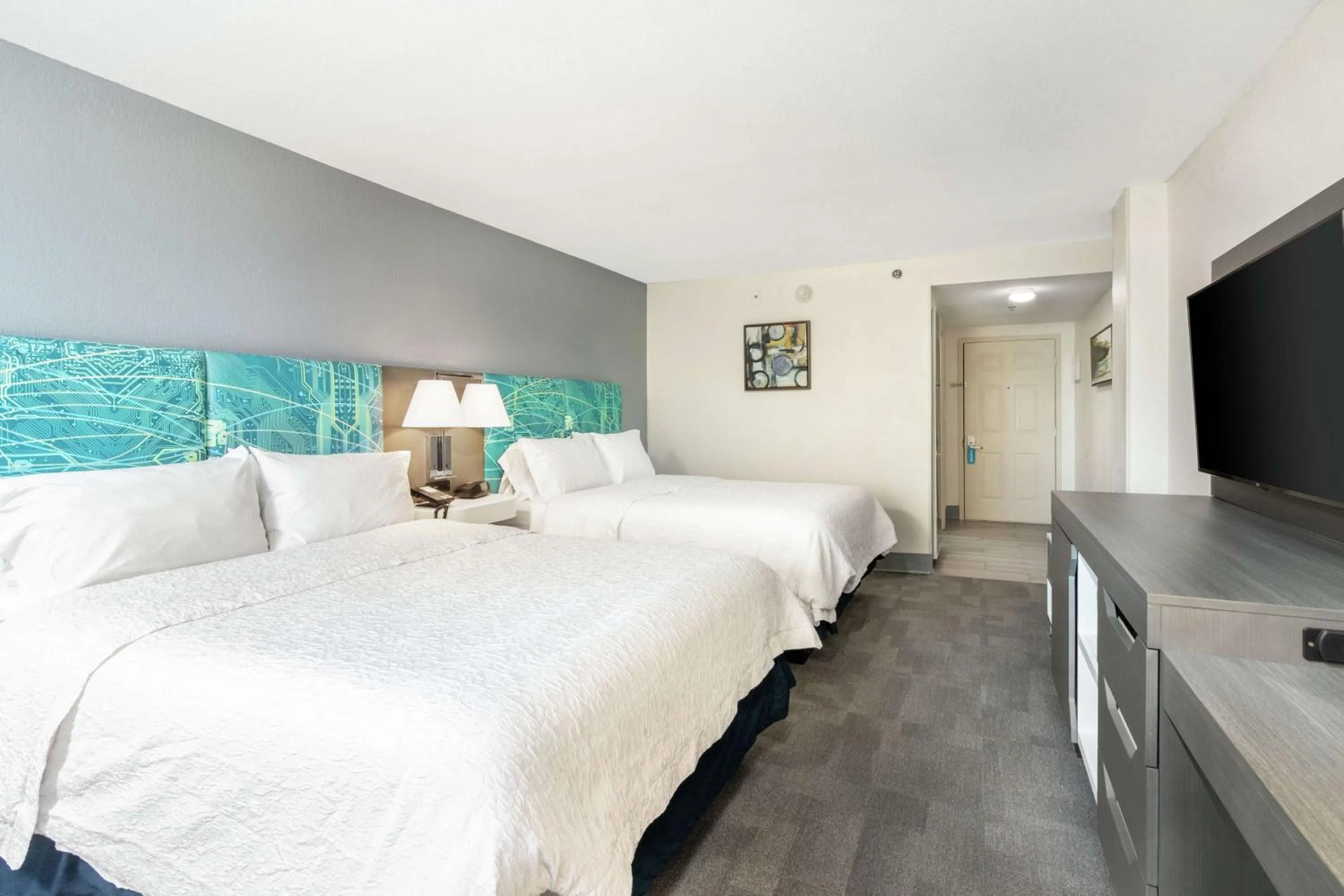 Bedroom, Bed in Hampton Inn Daytona Shores-Oceanfront