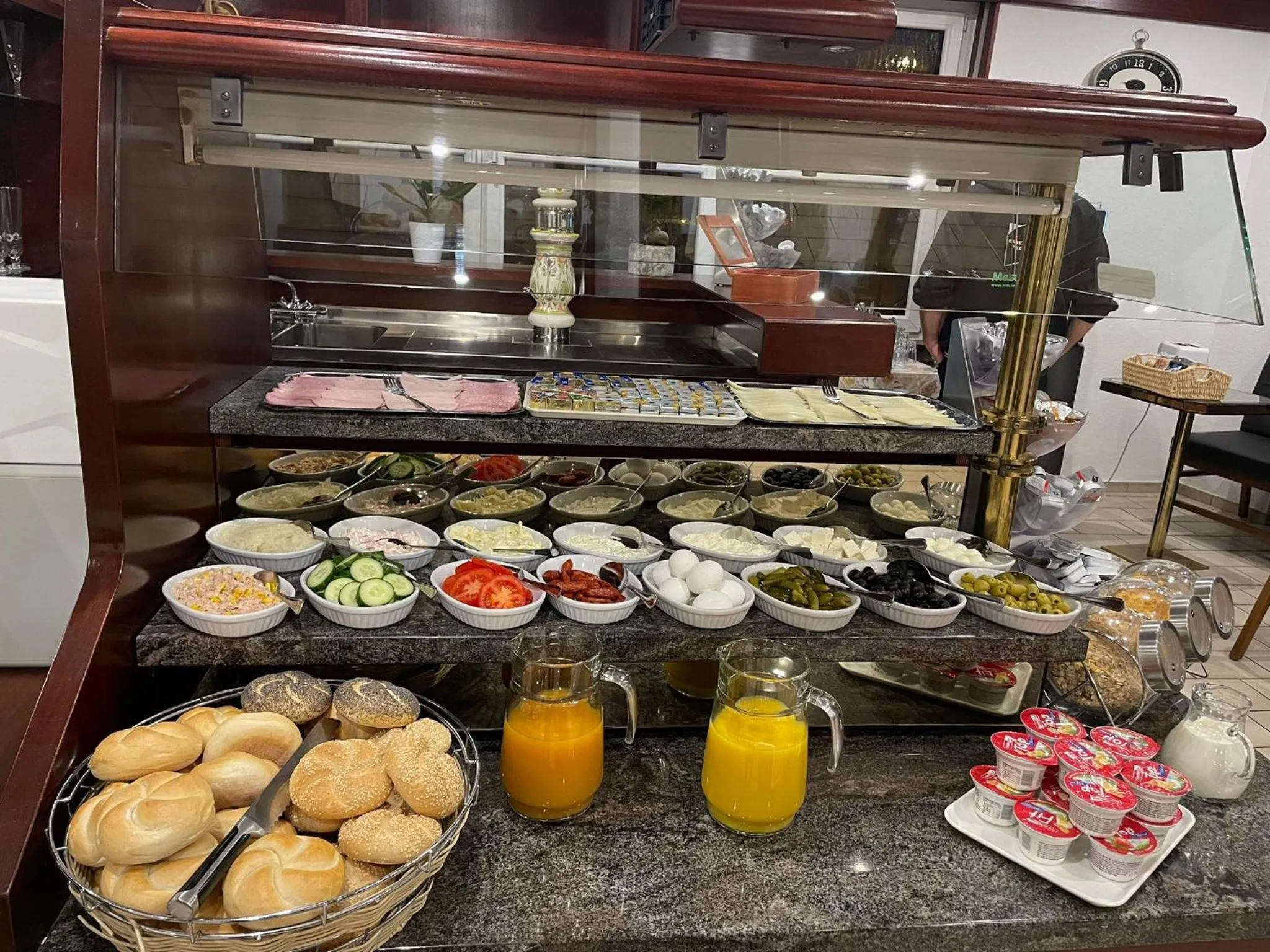 Breakfast in Brunnen Hotel