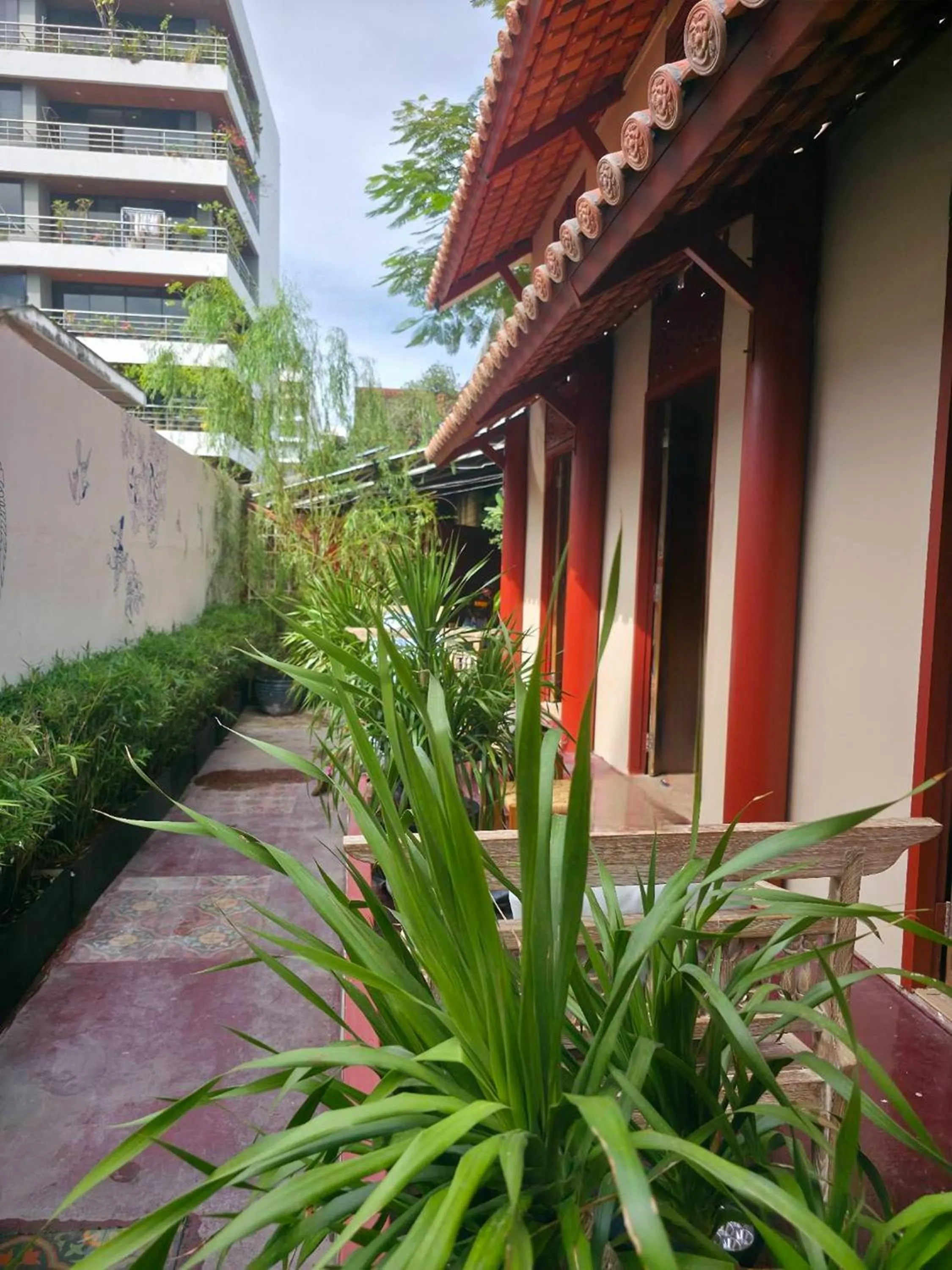 Bed in Blu Cabin Ari Stylish Gay Poshtel
