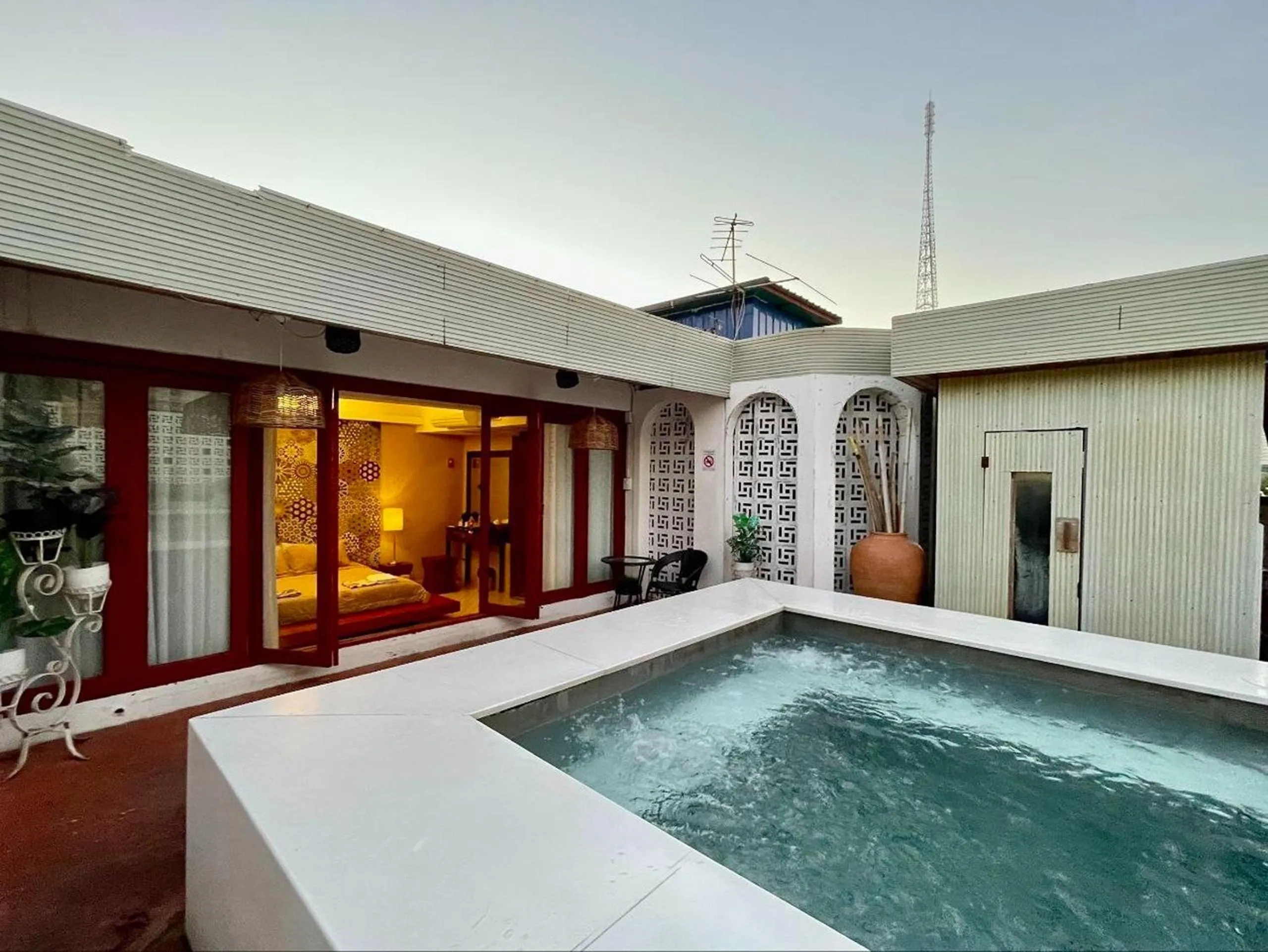 Bedroom in Blu Cabin Ari Stylish Gay Poshtel