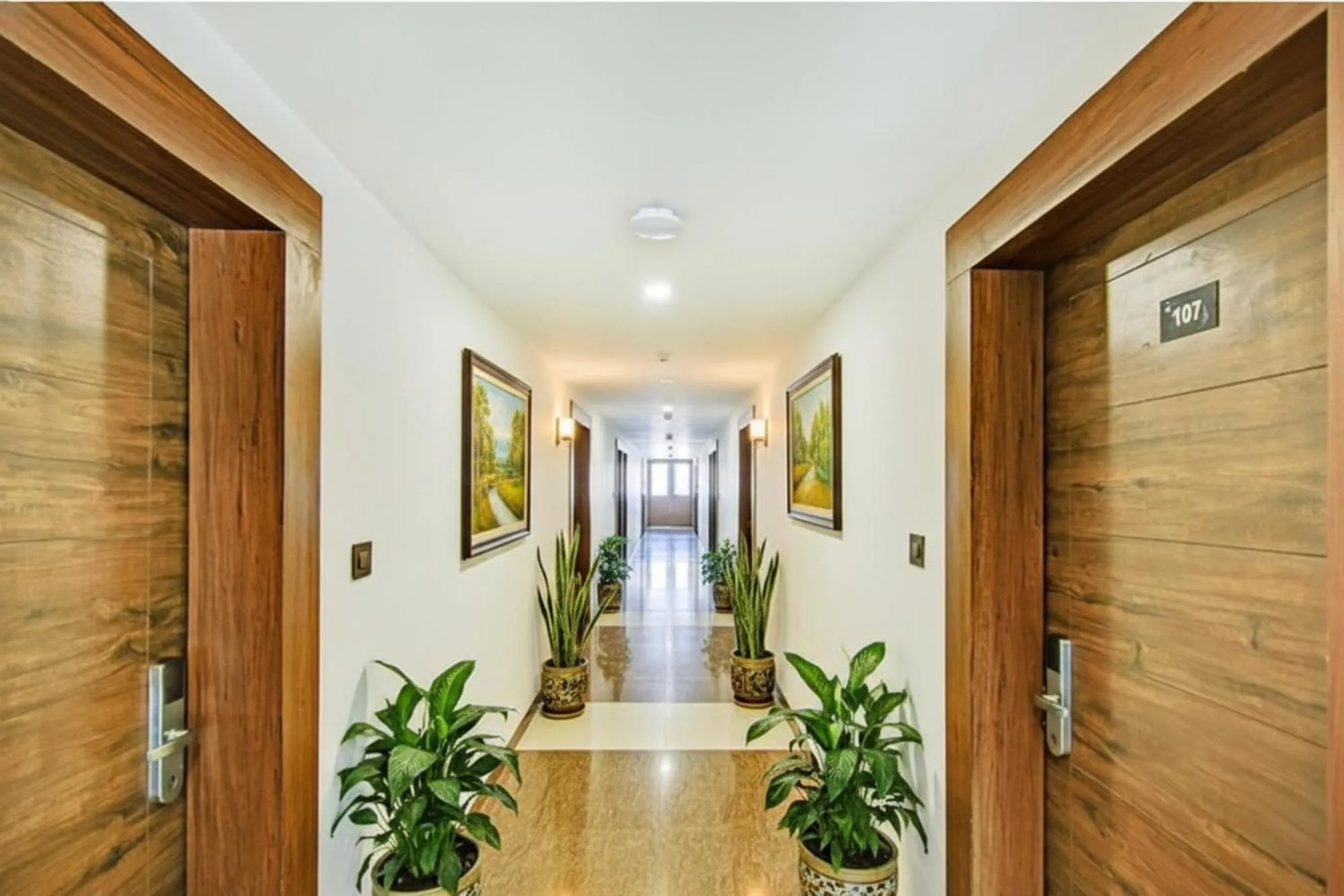 Lobby or reception in FabHotel Shami Inn Naggar Road