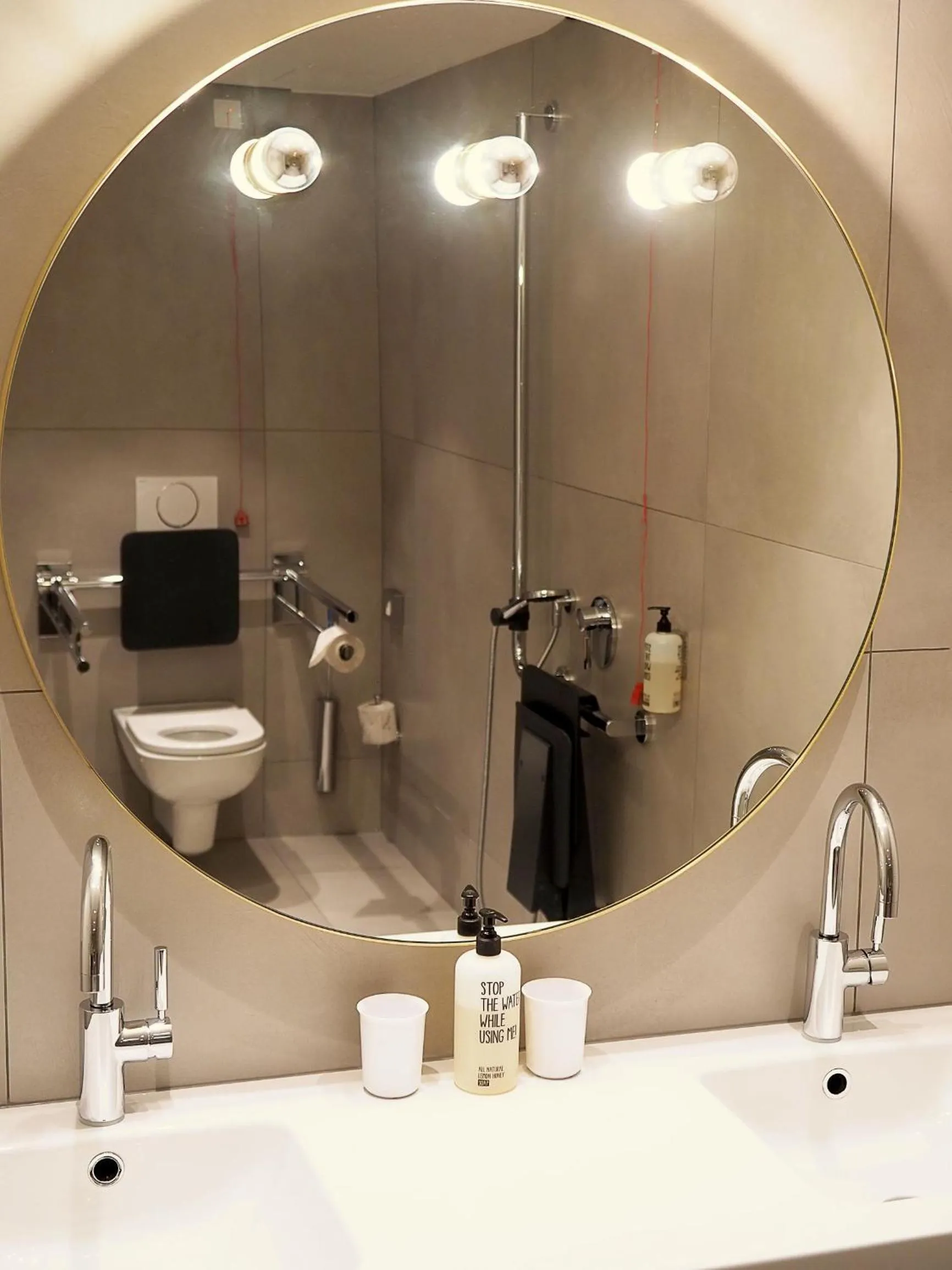 Toilet in Jugend- und Familienhotel Augustin