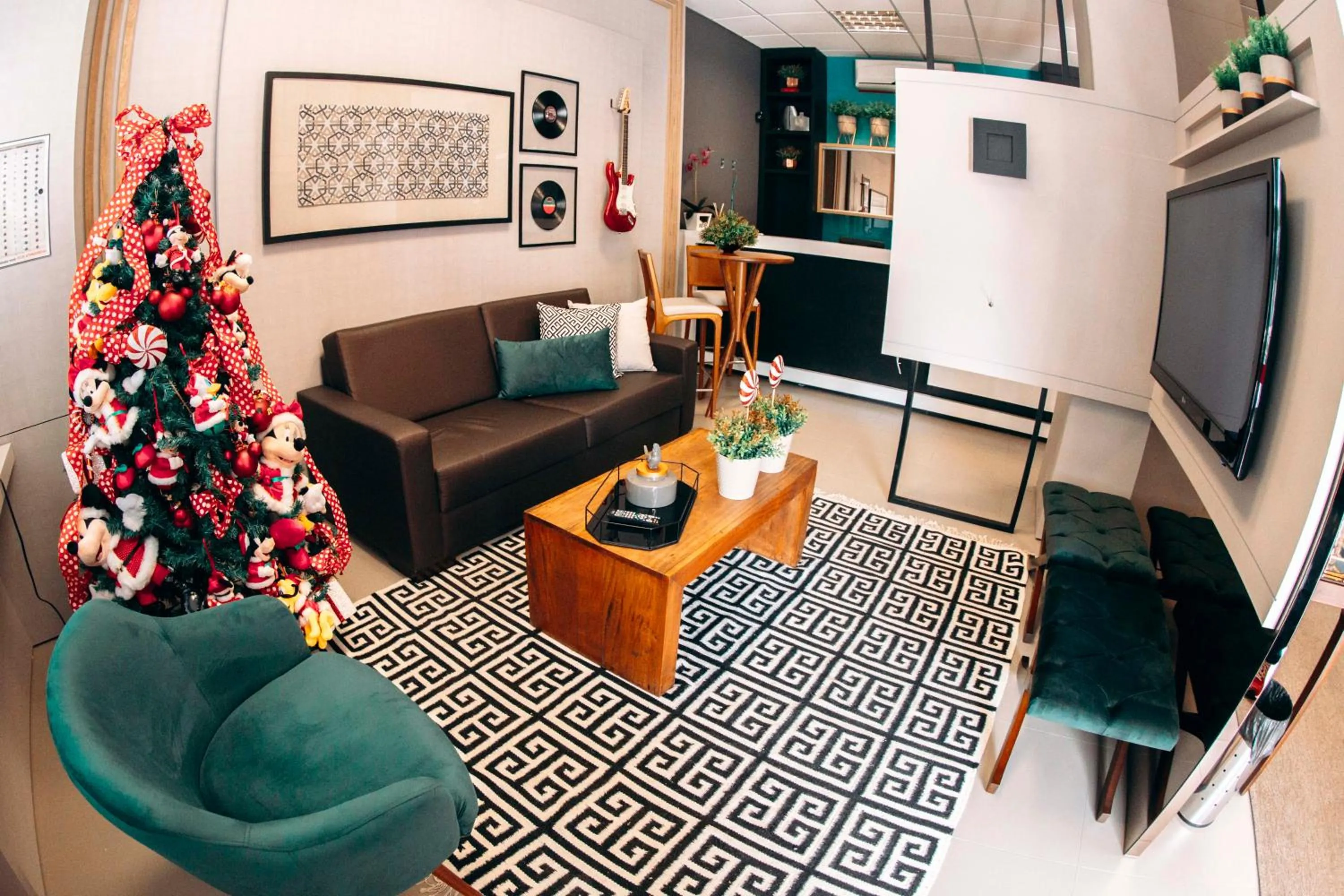 Communal lounge/ TV room in Tri Hotel Smart Criciuma