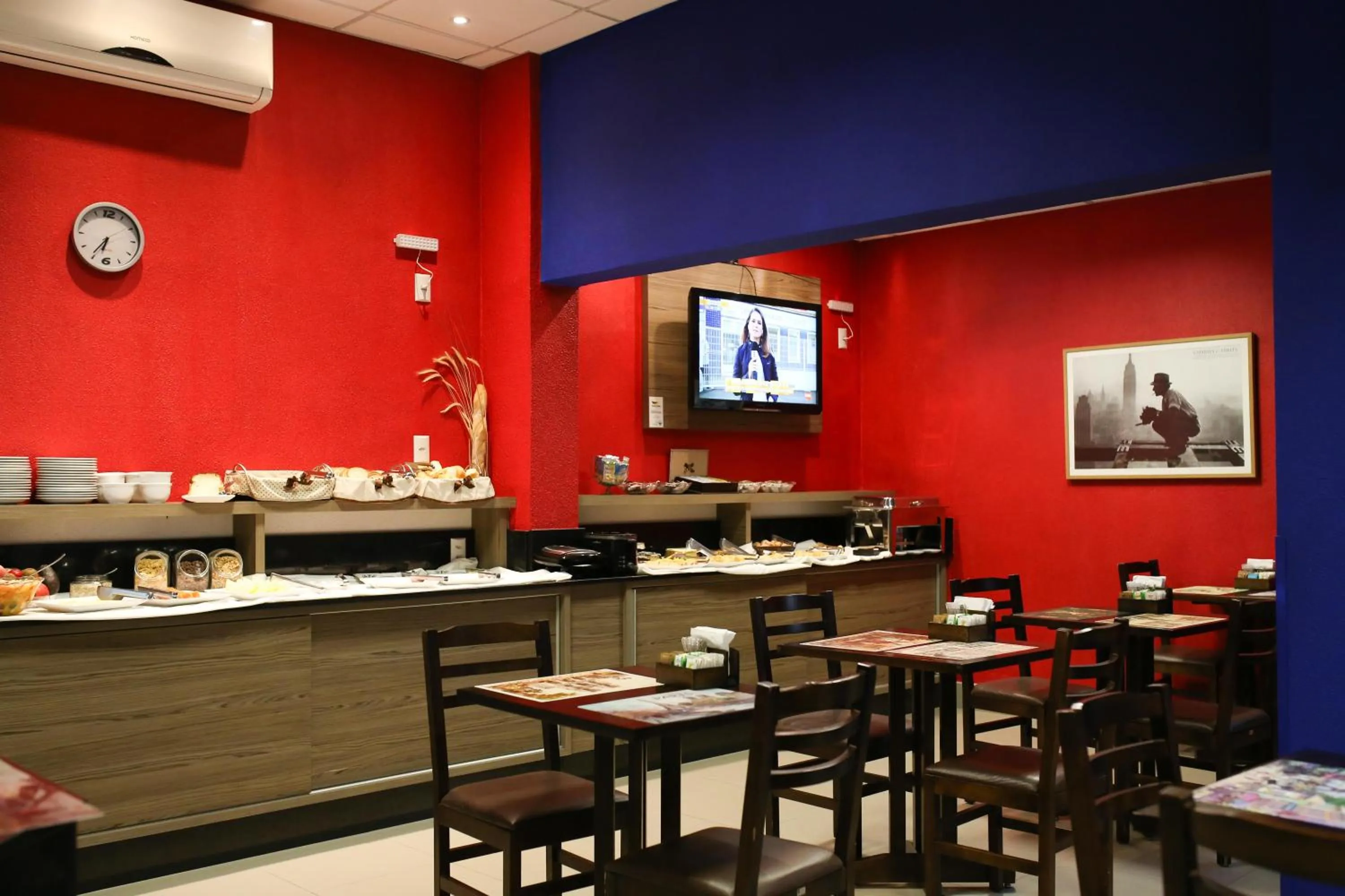 Restaurant/places to eat in Tri Hotel Smart Criciuma
