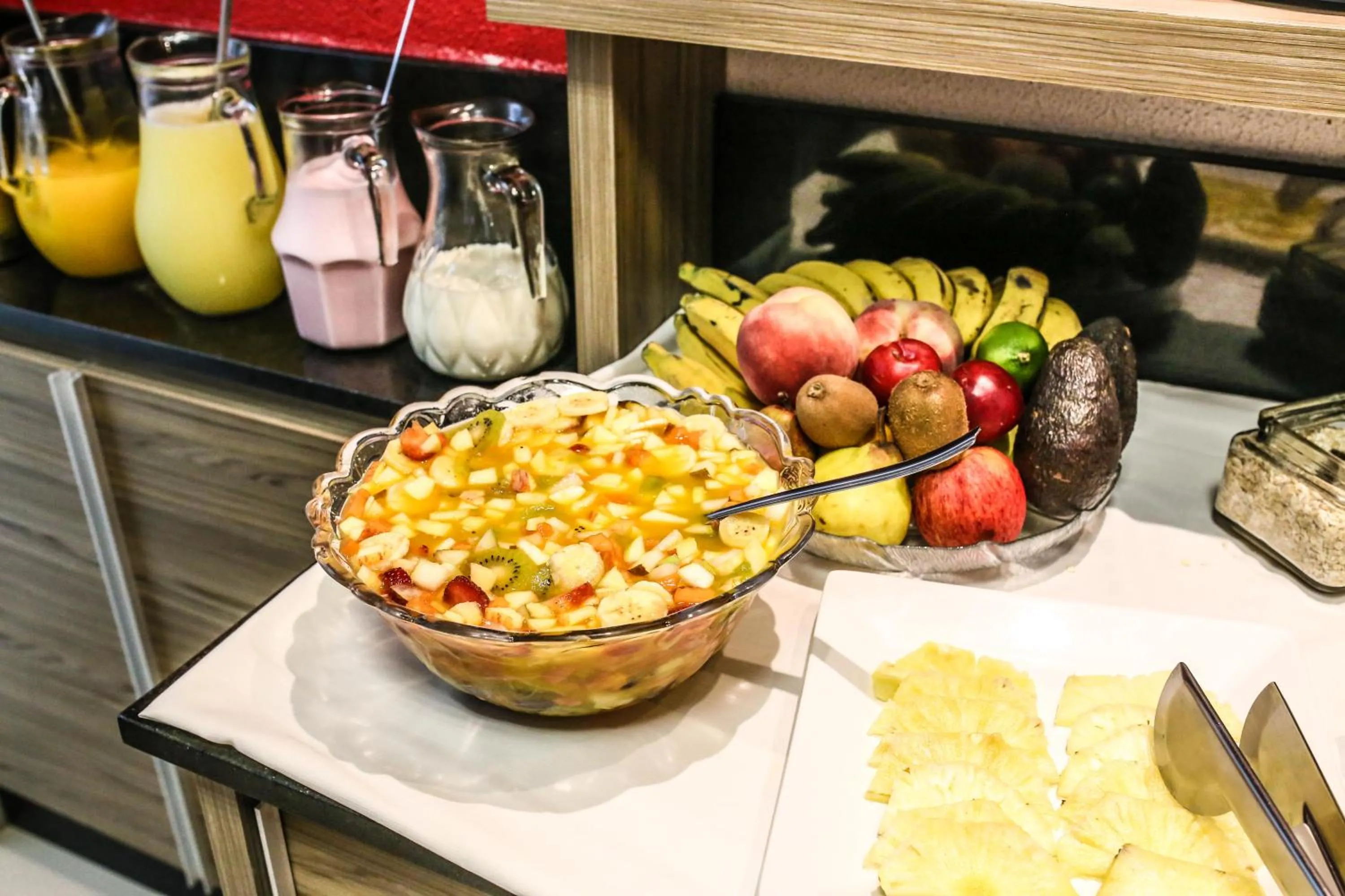 Food and drinks in Tri Hotel Smart Criciuma