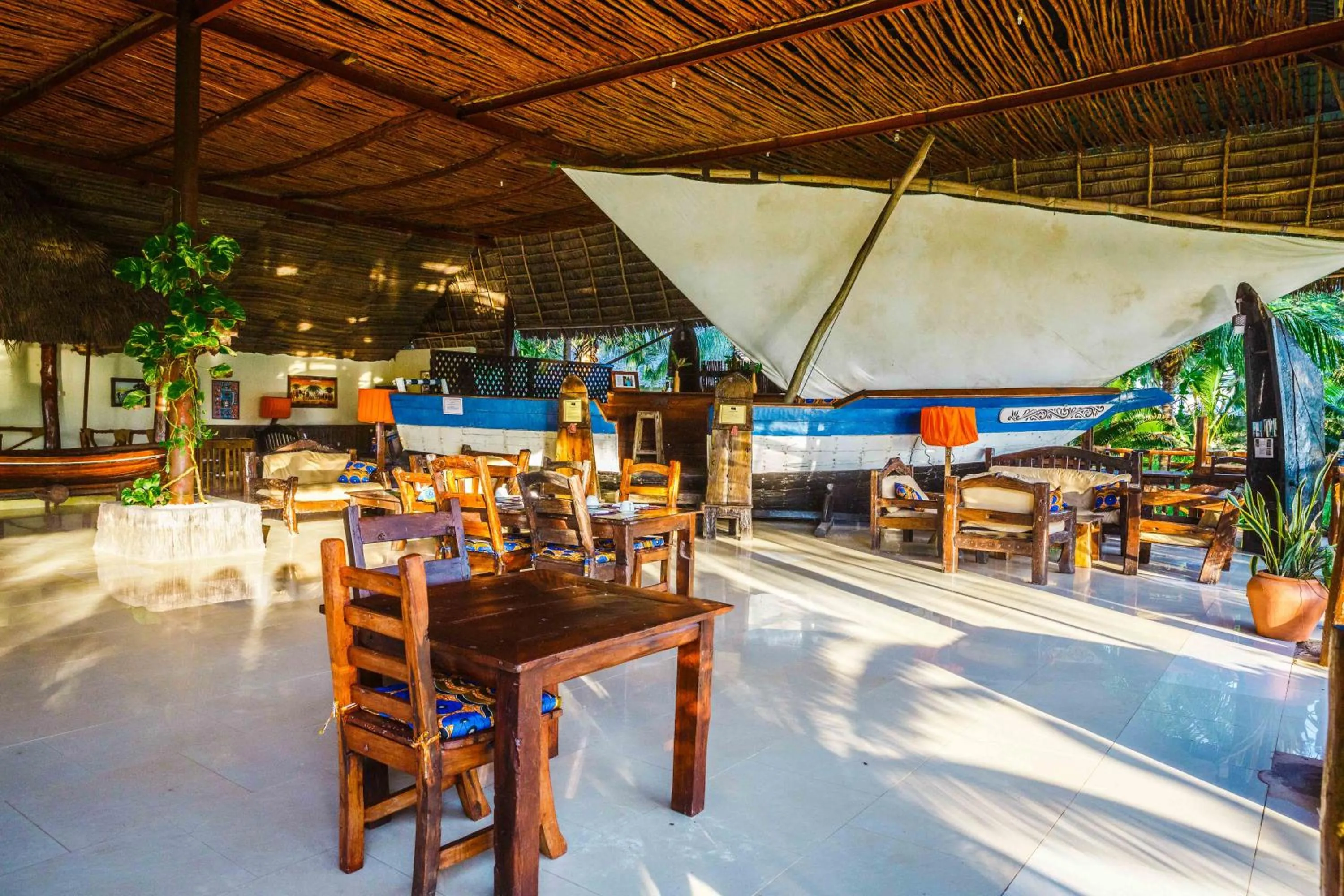 Restaurant/places to eat in The Zanzibari