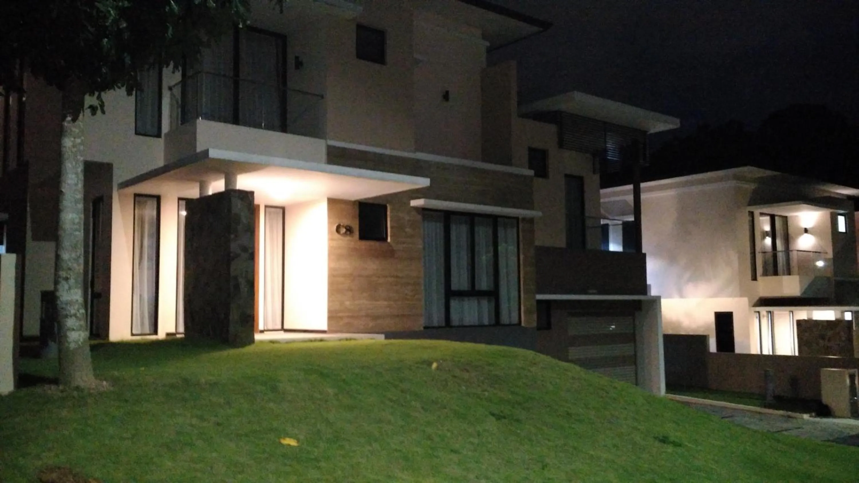 Property building in SleepRest @ Nagoya Valley