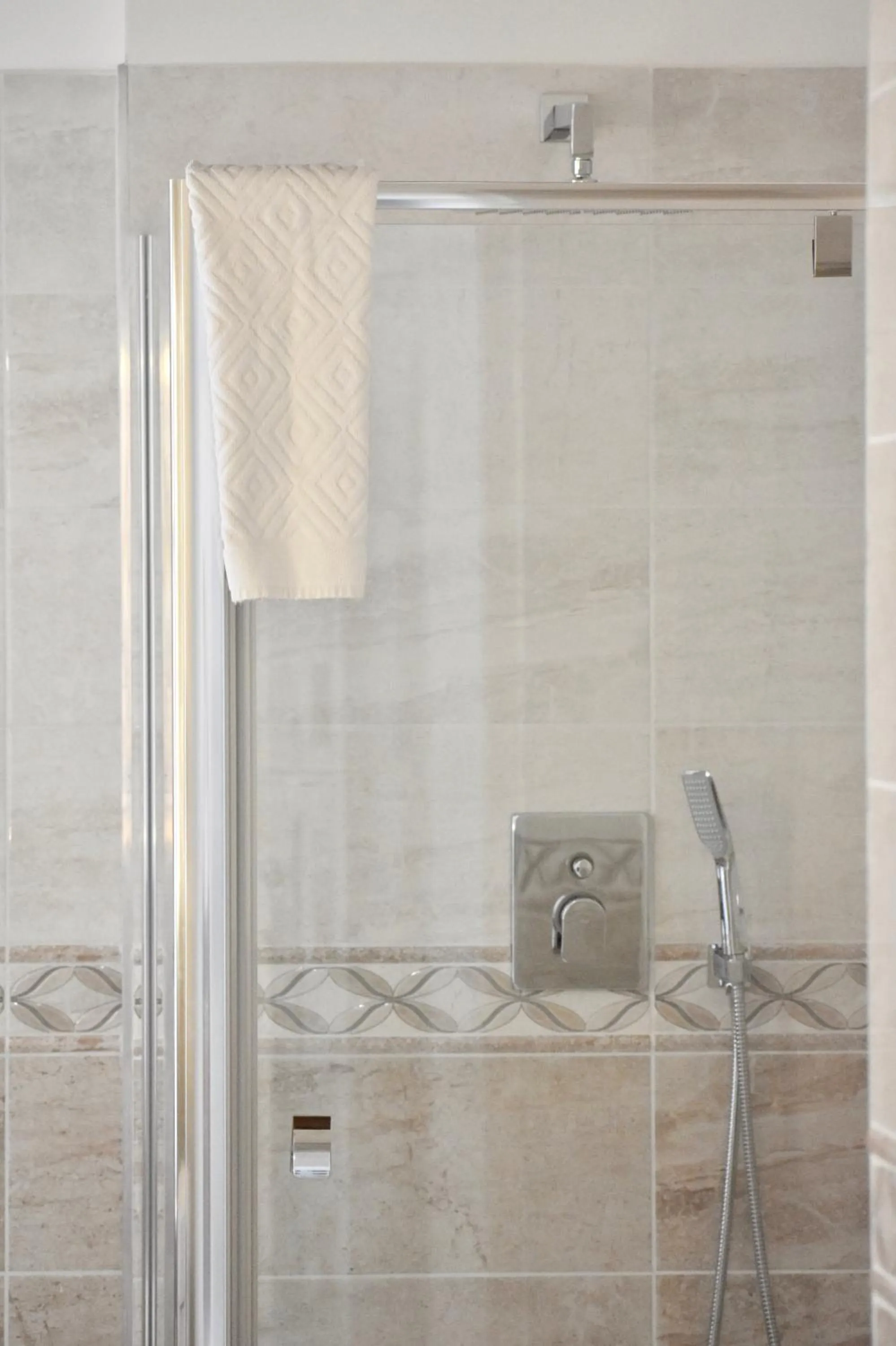 Classic Twin Apartment in Harmonia Palace - Luxury Apartments