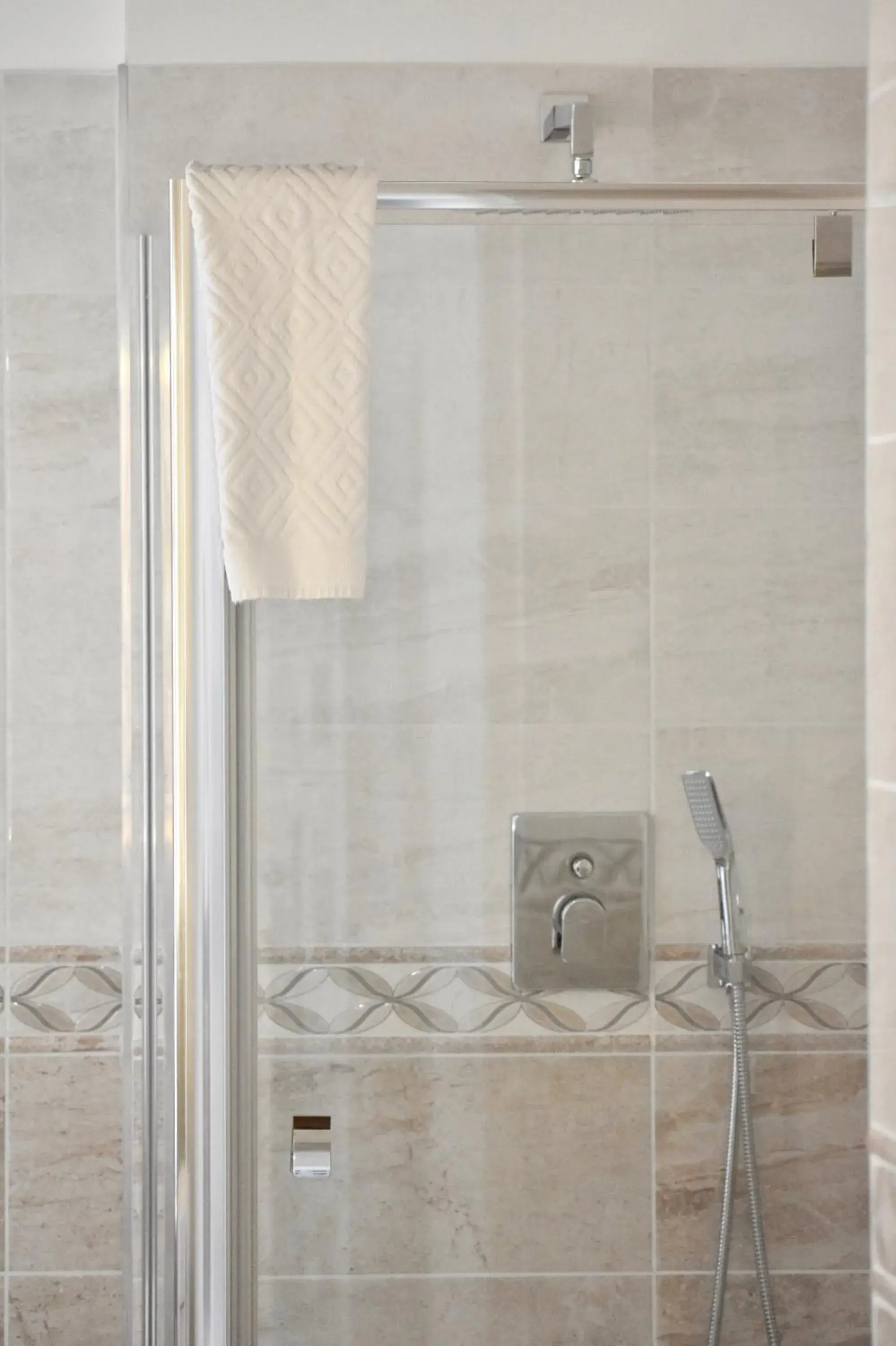 Classic Twin Apartment in Harmonia Palace - Luxury Apartments Classic Twin Apartment in Harmonia Palace - Luxury Apartments