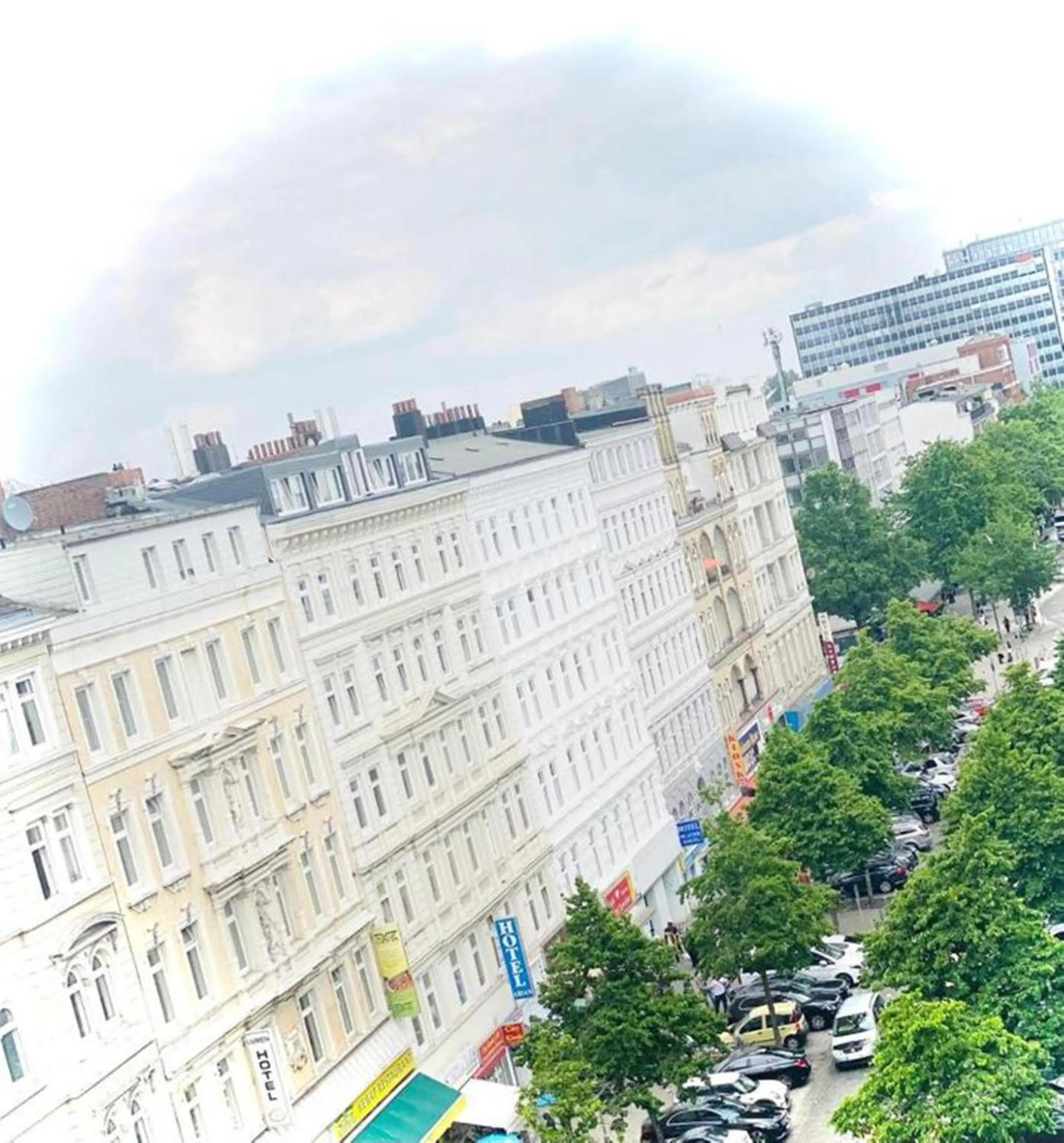 Day in Check-in Hamburg