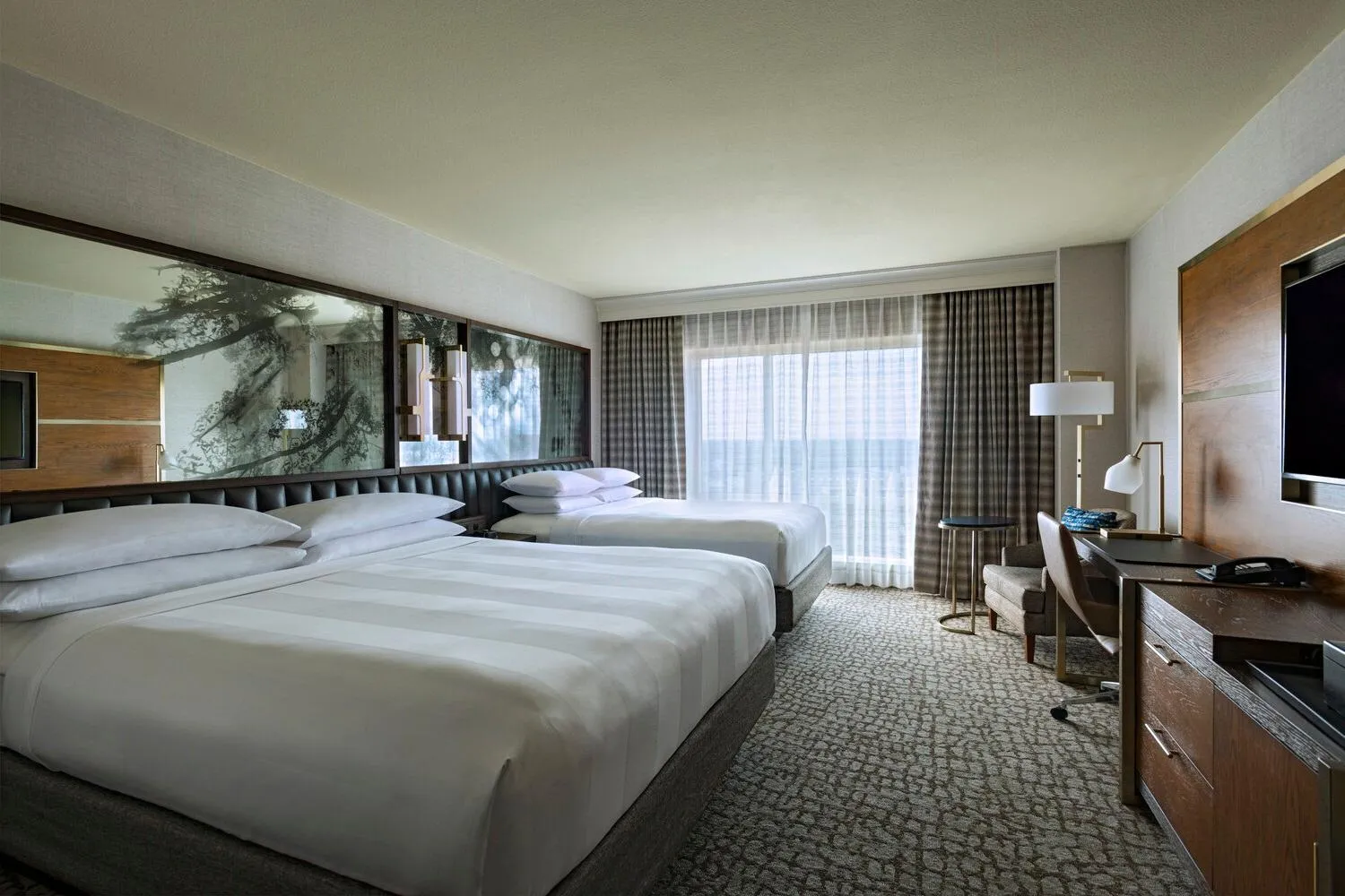 Bed in The Woodlands Waterway Marriott Hotel and Convention Center