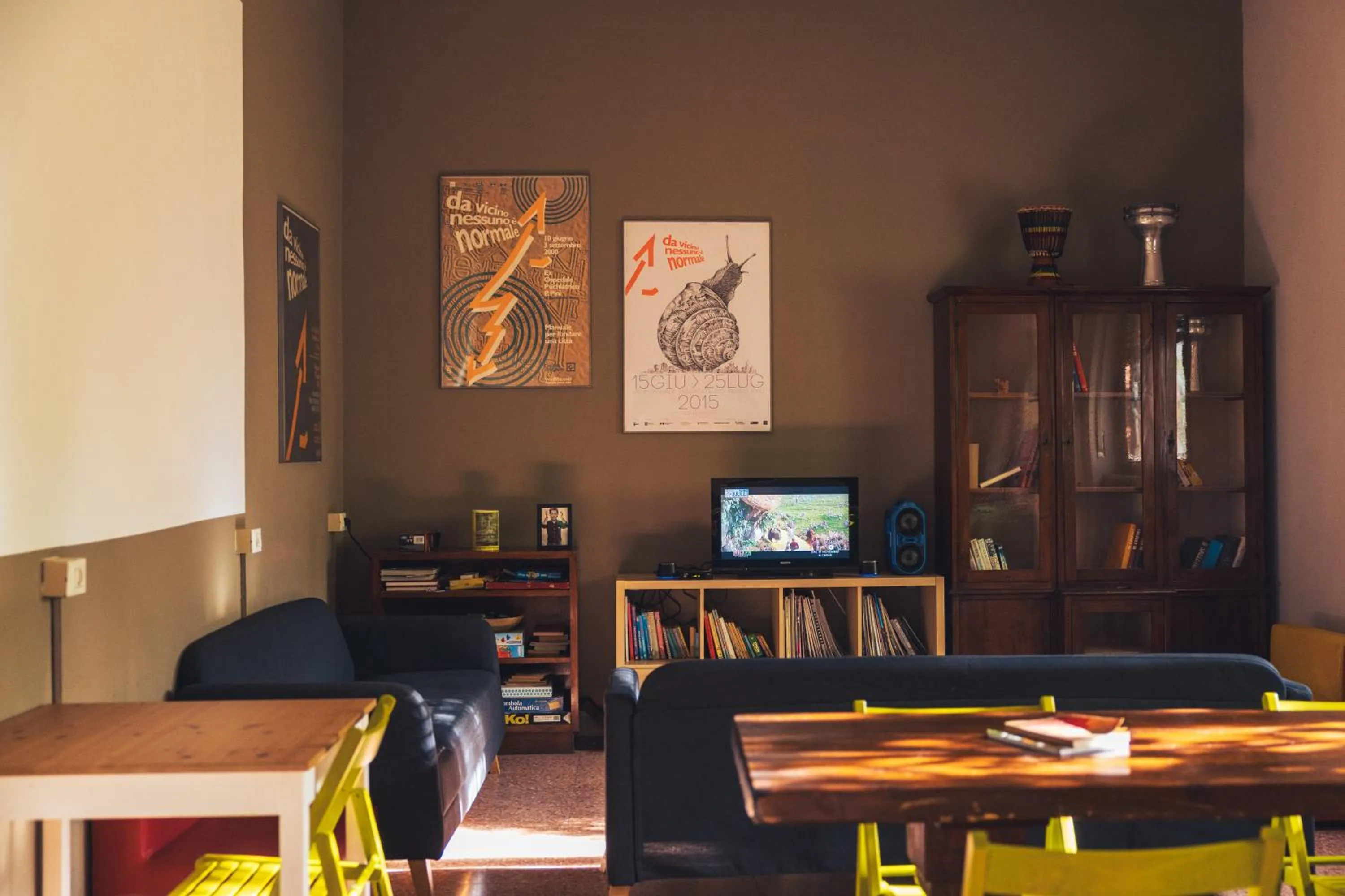 Communal lounge/ TV room in OstellOlinda