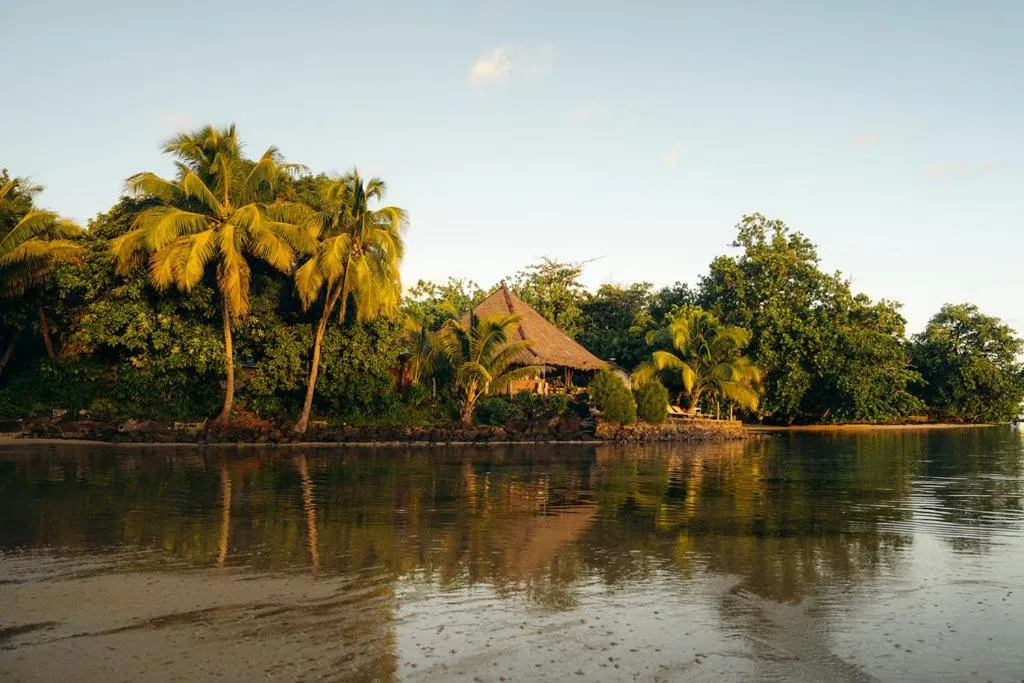 Restaurant/places to eat in Aurora Lodge