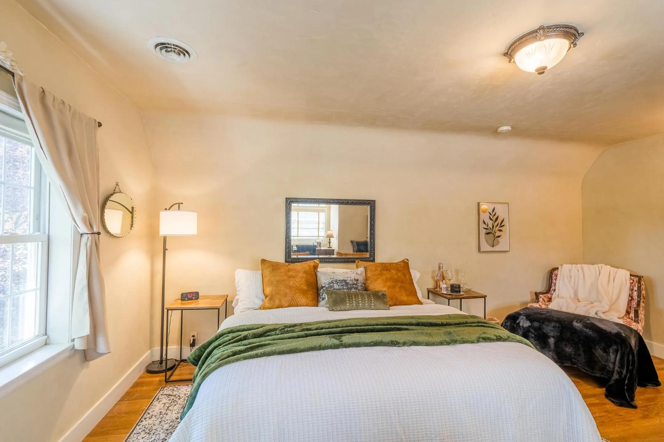 Bed in The Fillmore Inn