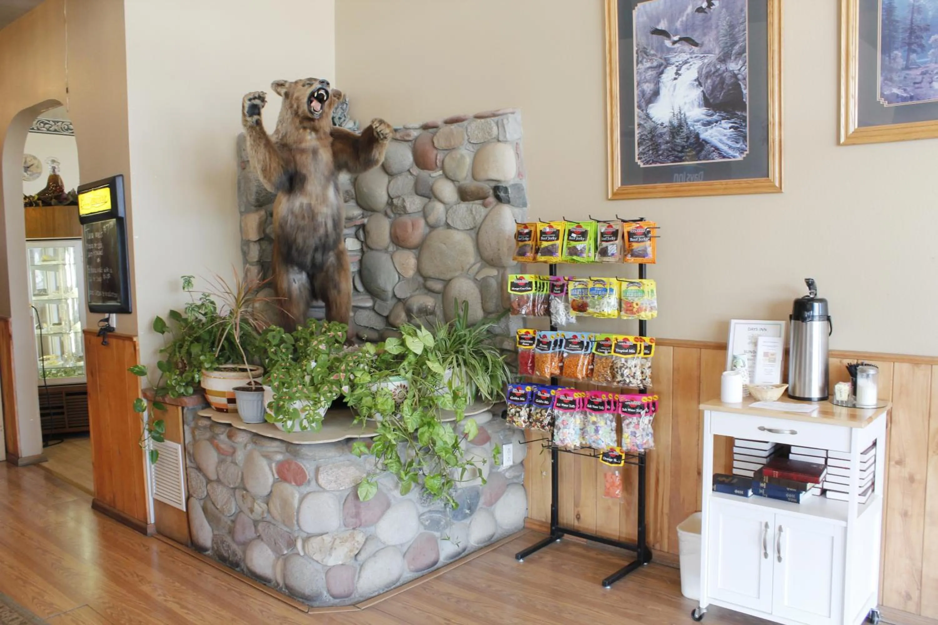 Lobby or reception in Days Inn by Wyndham Delta CO