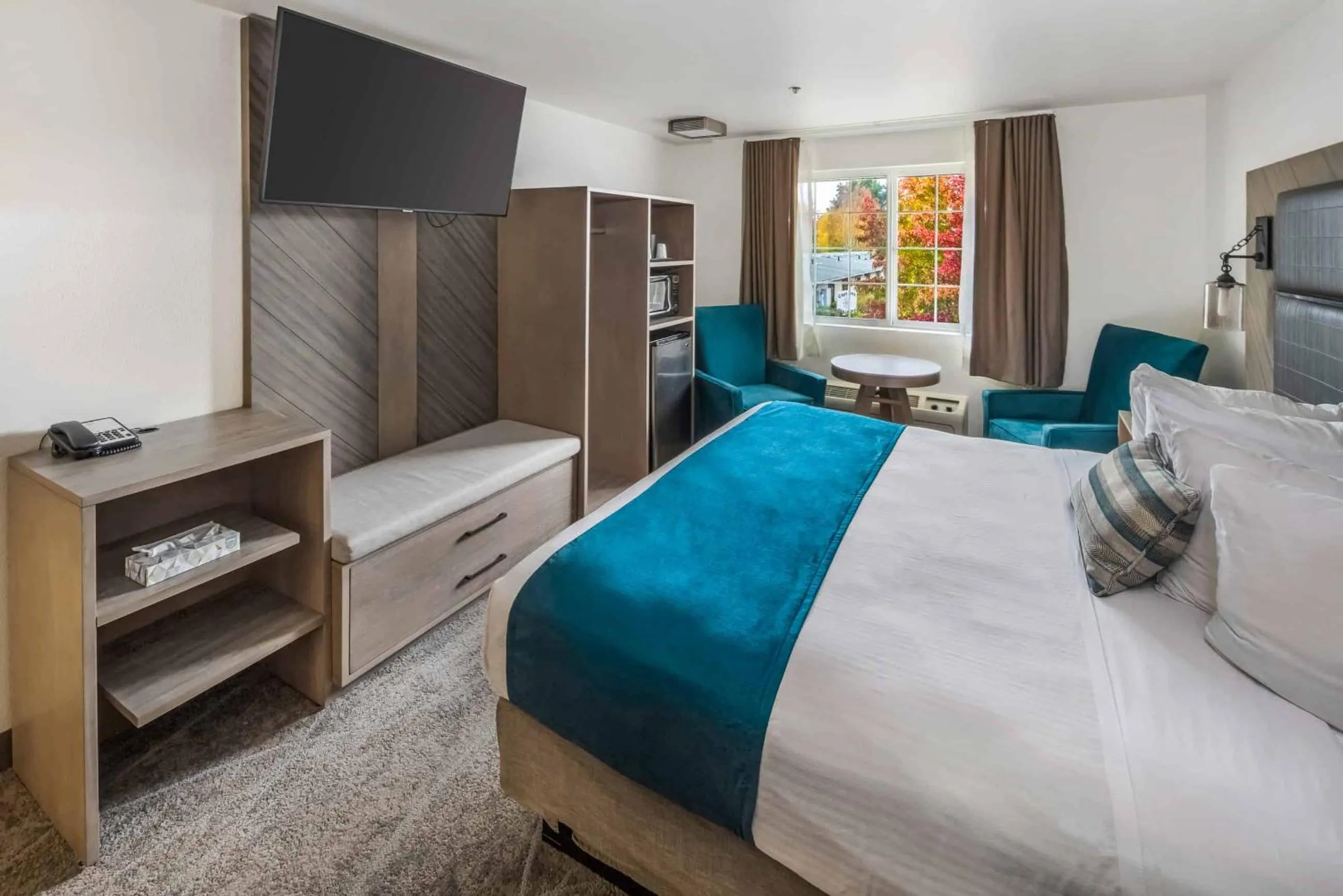 Bed in The Marina Inn