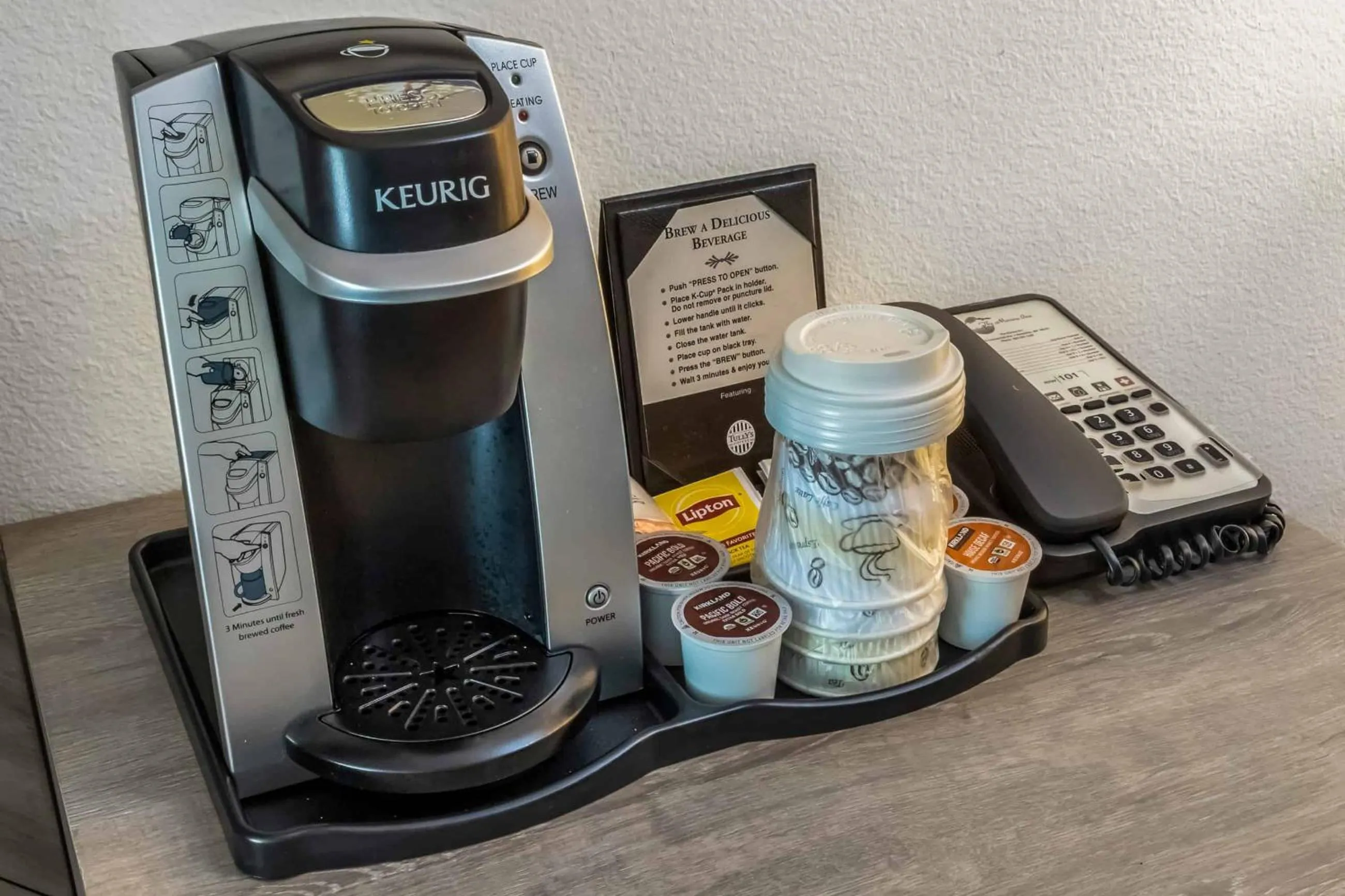 Coffee/tea facilities in The Marina Inn