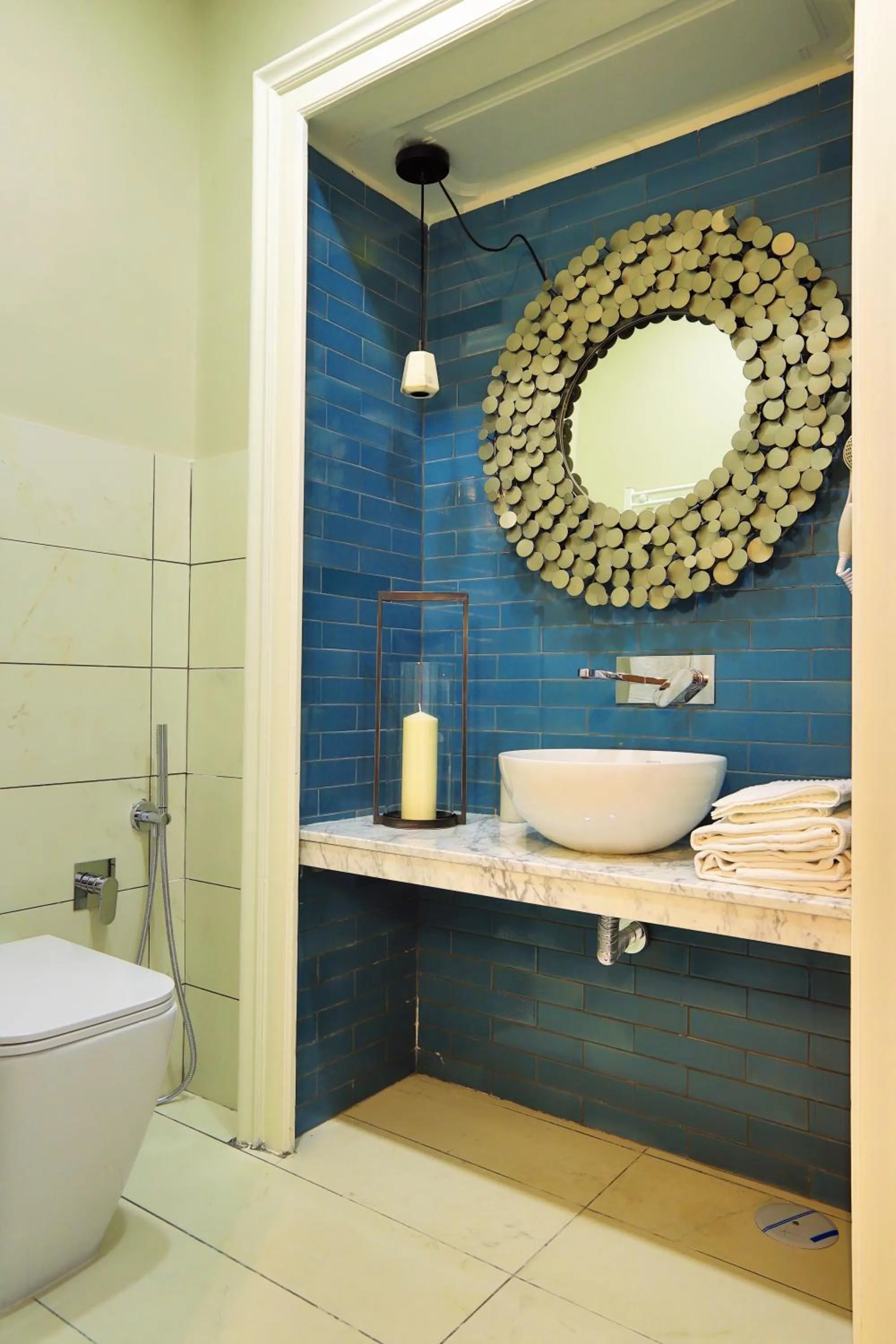 Bathroom in PORTO 53