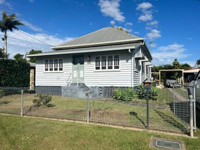 Three-Bedroom House in Maryborough City Motel