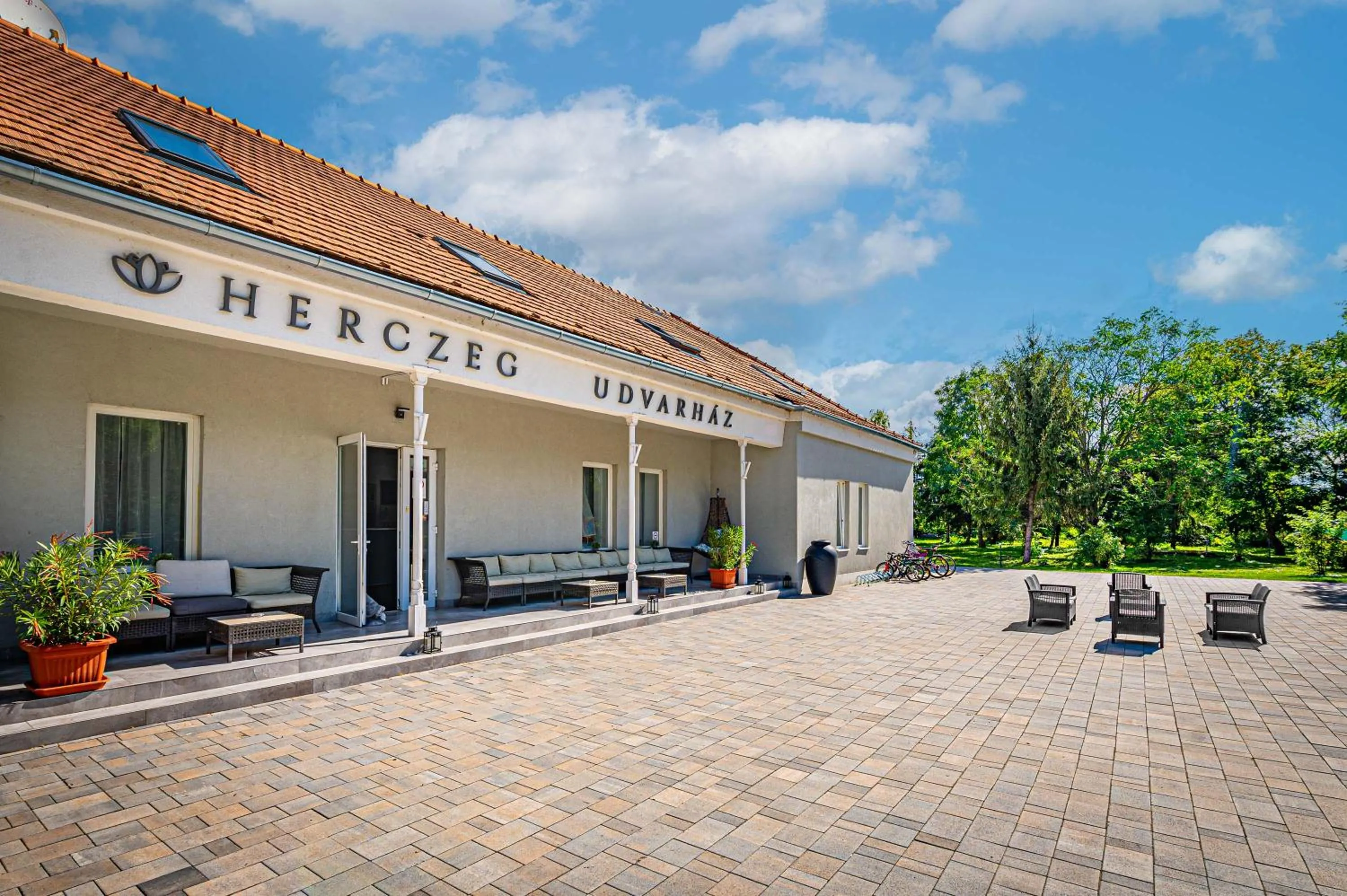 Herczeg Udvarház Poroszló