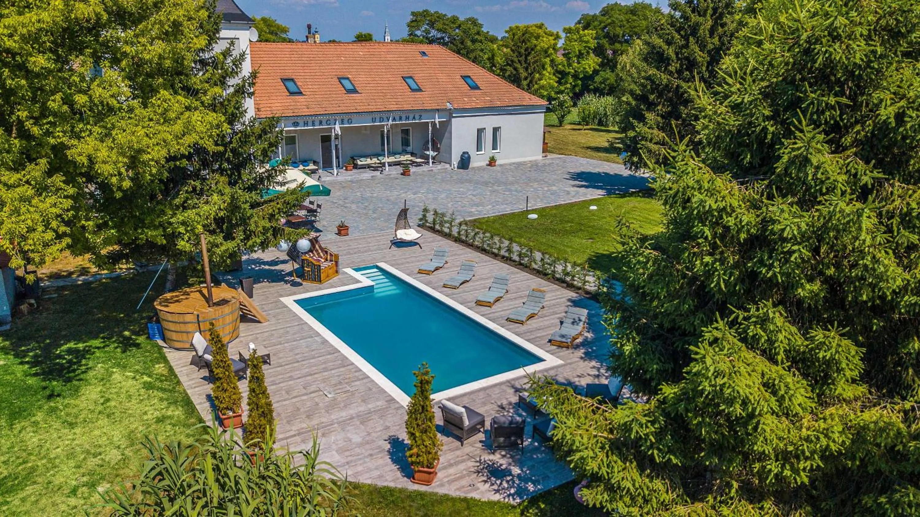 Herczeg Udvarház Poroszló