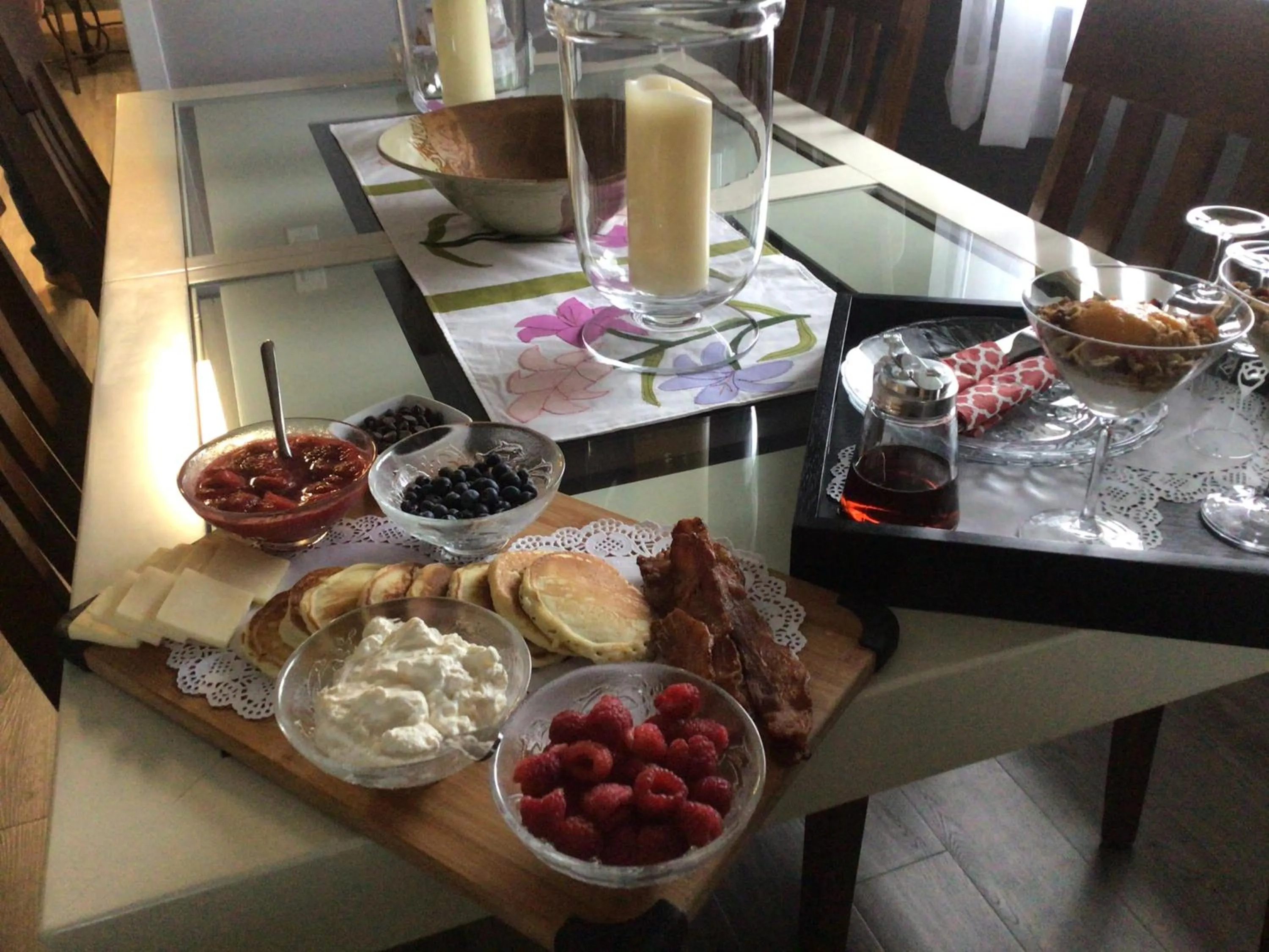 Breakfast in Berkie’s Bed & Breakfast