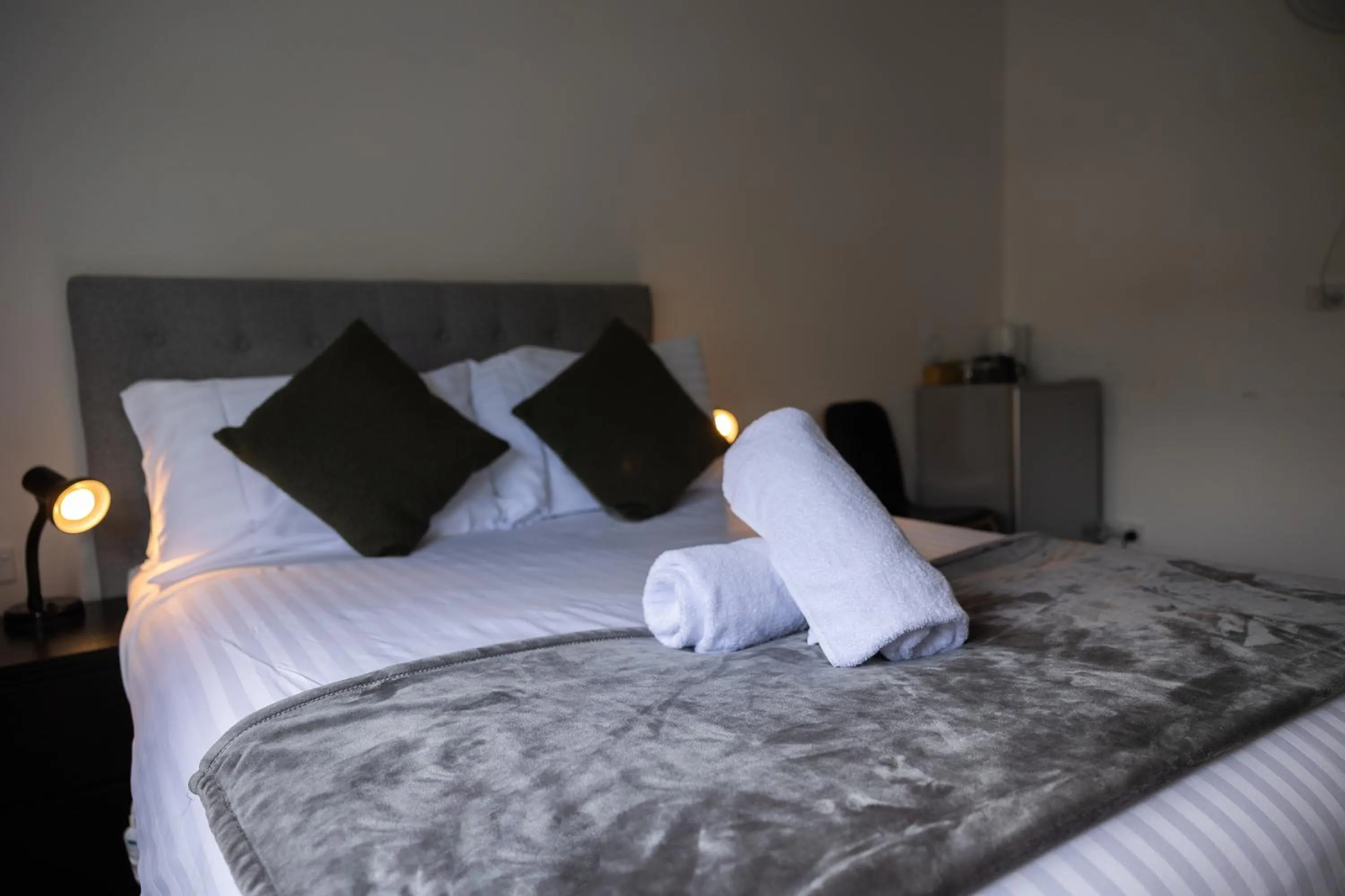 Bedroom, Bed in Tullah Lakeside Lodge