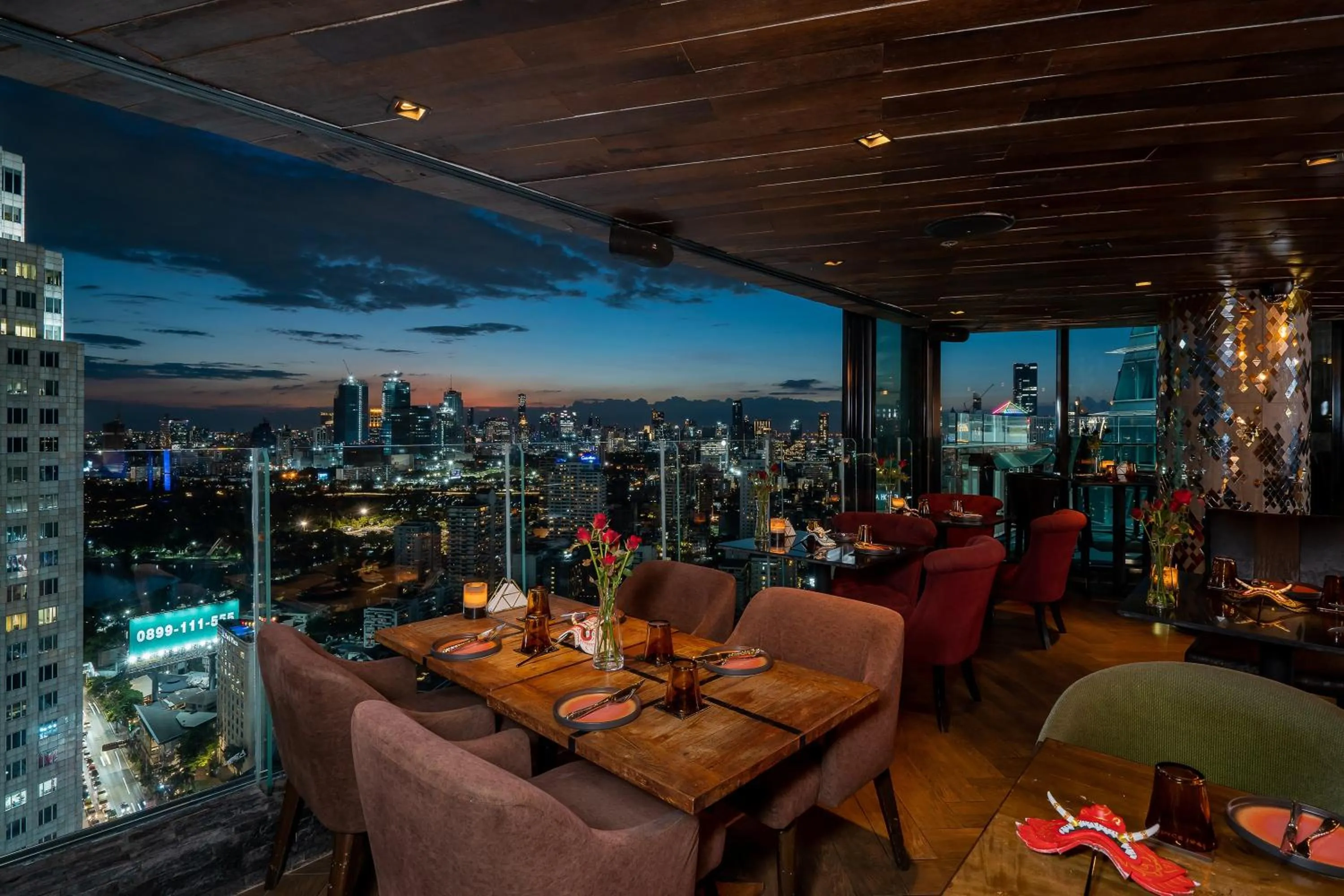 Restaurant/places to eat in The Continent Hotel Sukhumvit - Asok BTS Bangkok