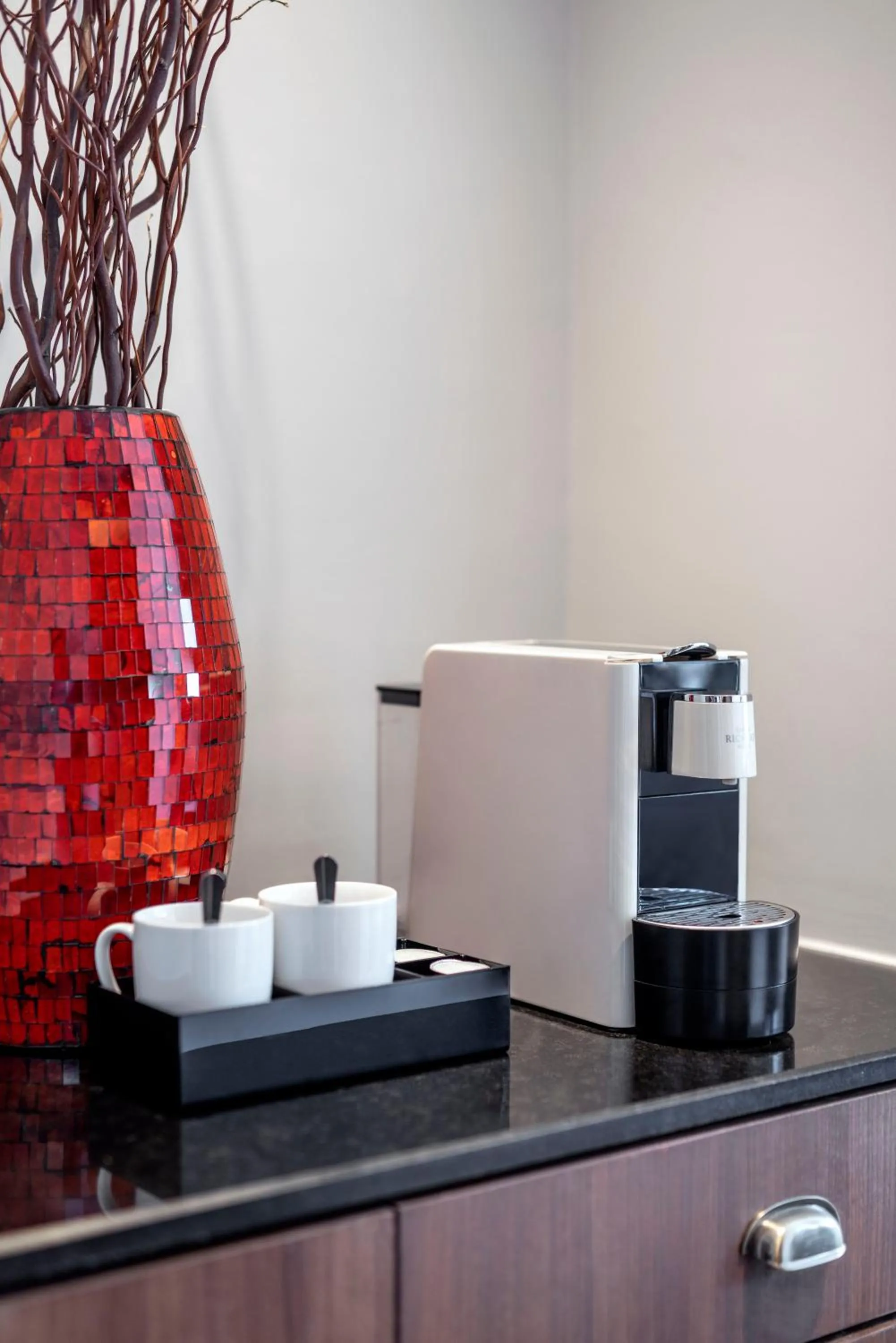 Coffee/tea facilities in The Continent Hotel Sukhumvit - Asok BTS Bangkok