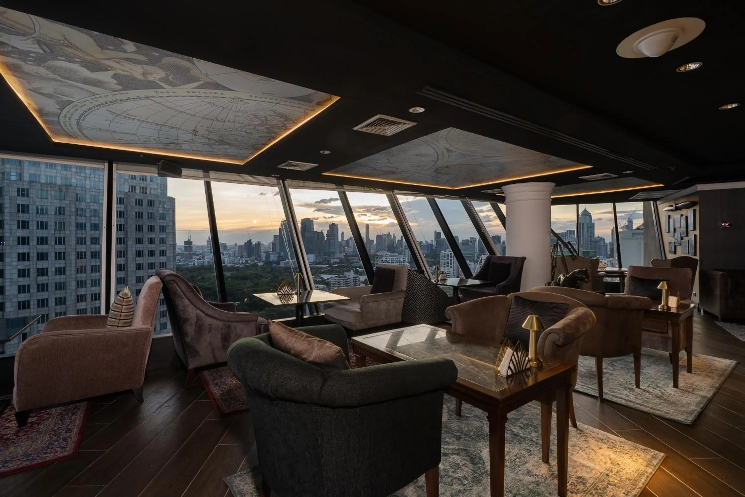 Restaurant/places to eat in The Continent Hotel Sukhumvit - Asok BTS Bangkok