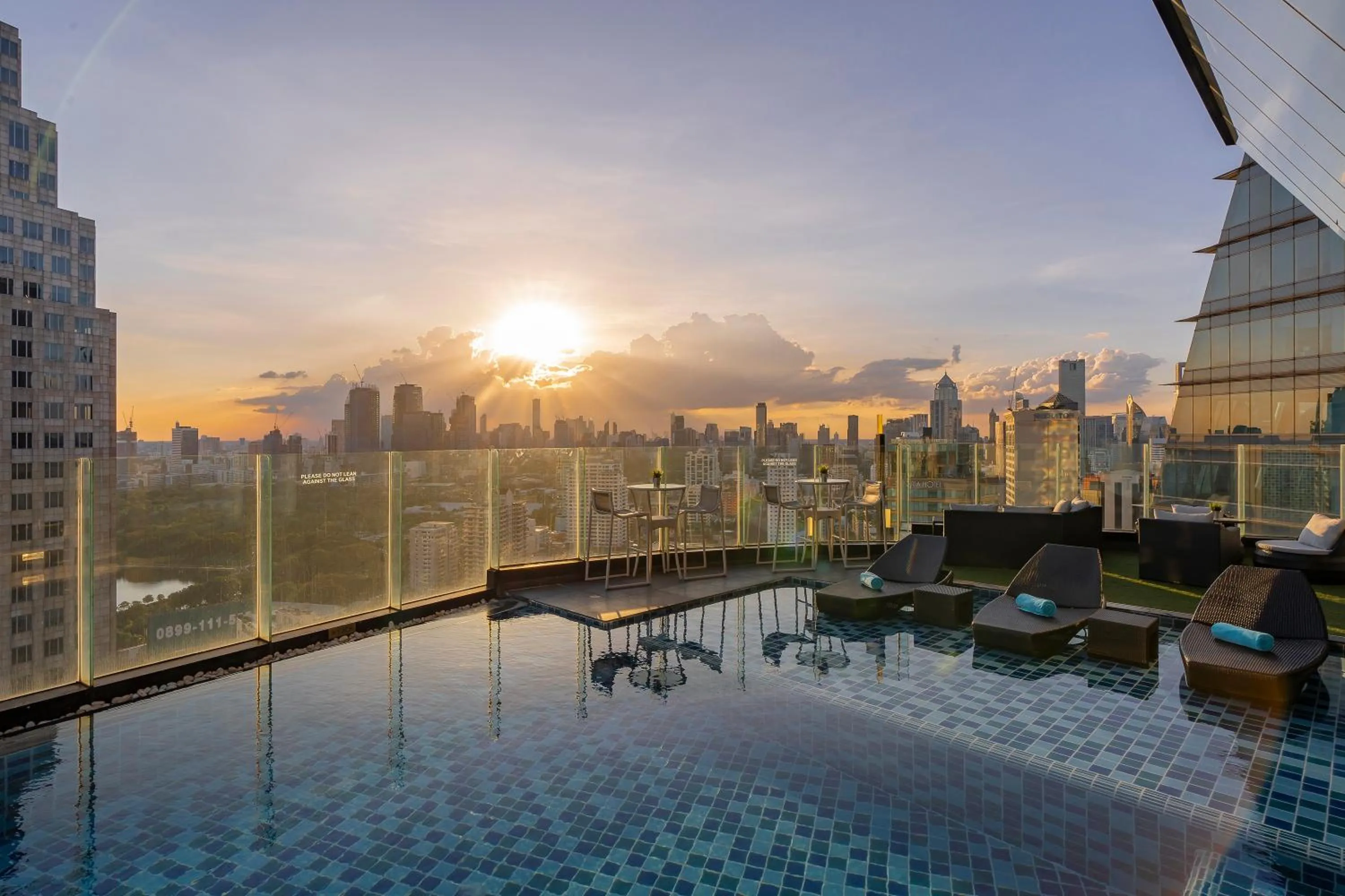 Swimming pool in The Continent Hotel Sukhumvit - Asok BTS Bangkok