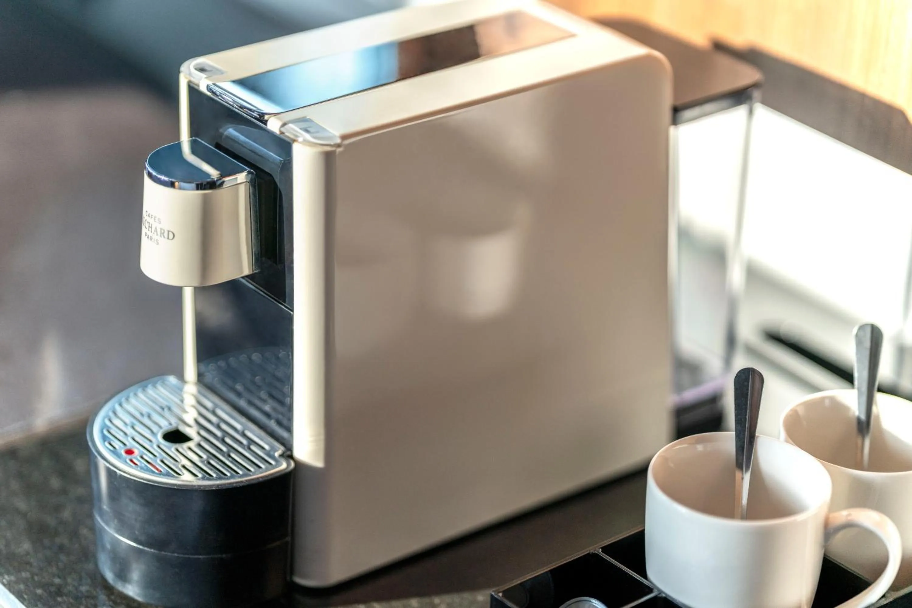 Coffee/tea facilities in The Continent Hotel Sukhumvit - Asok BTS Bangkok