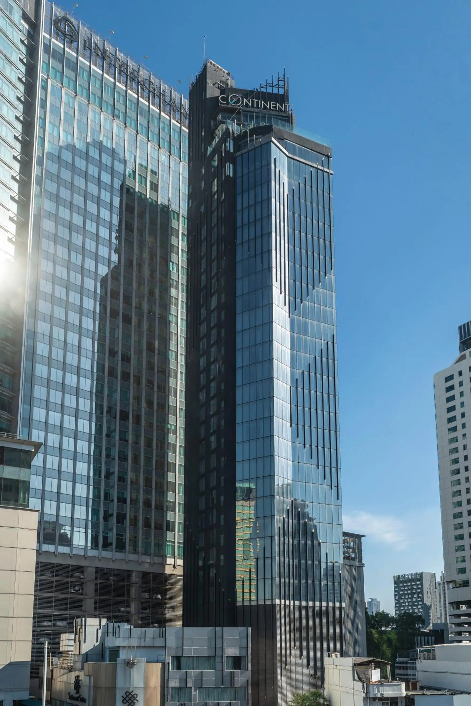 Property building in The Continent Hotel Sukhumvit - Asok BTS Bangkok