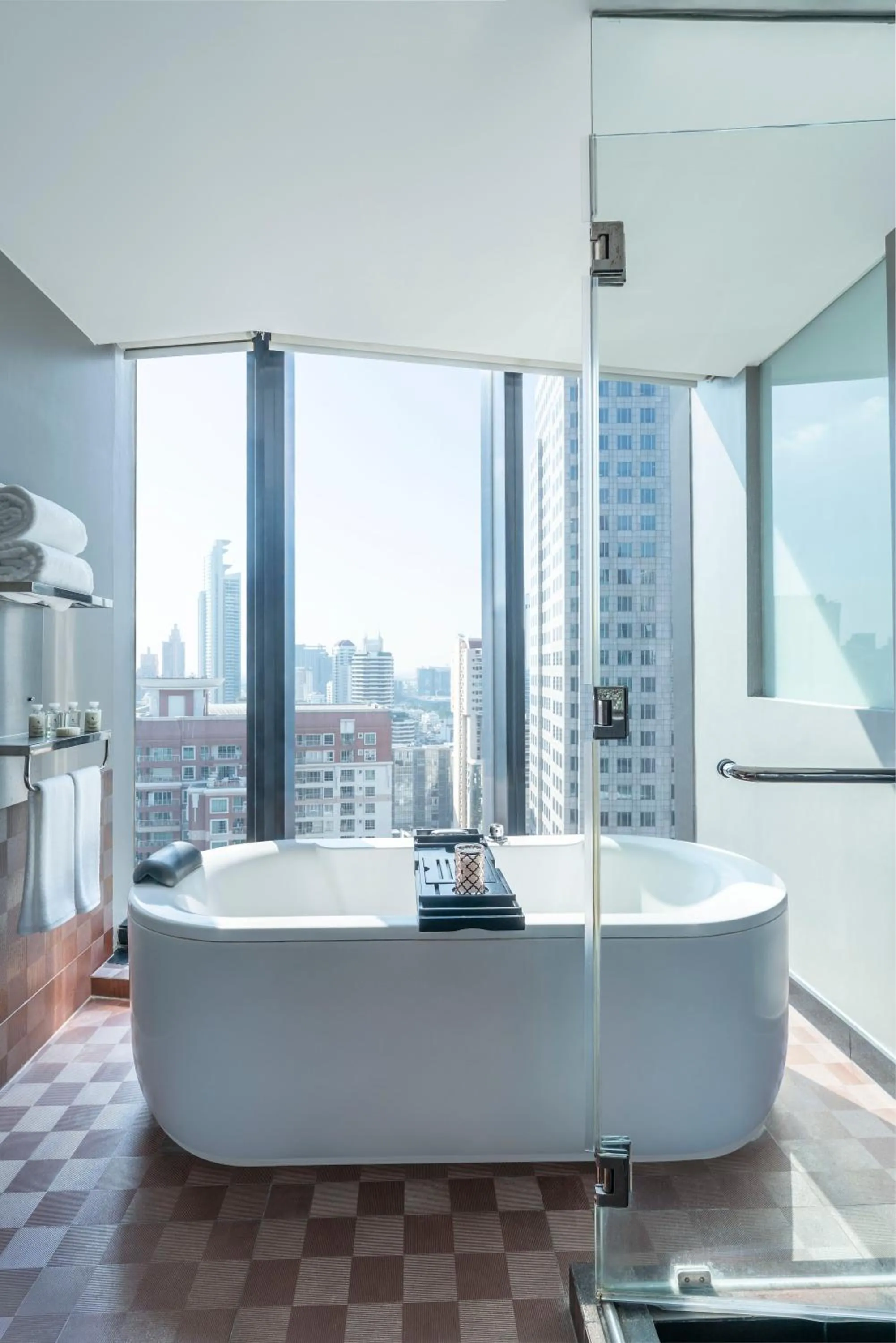 Bathroom in The Continent Hotel Sukhumvit - Asok BTS Bangkok