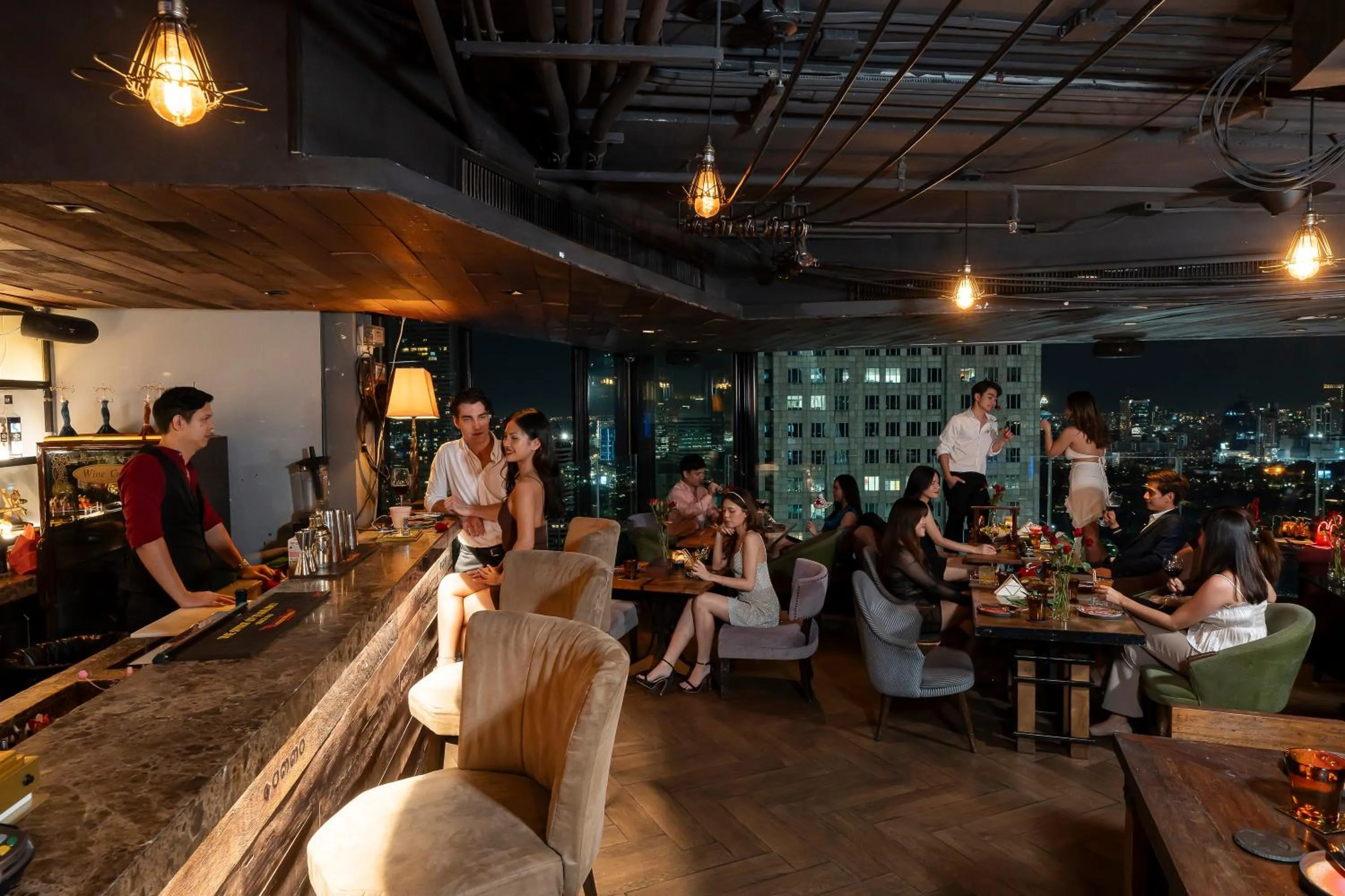 Restaurant/places to eat in The Continent Hotel Sukhumvit - Asok BTS Bangkok