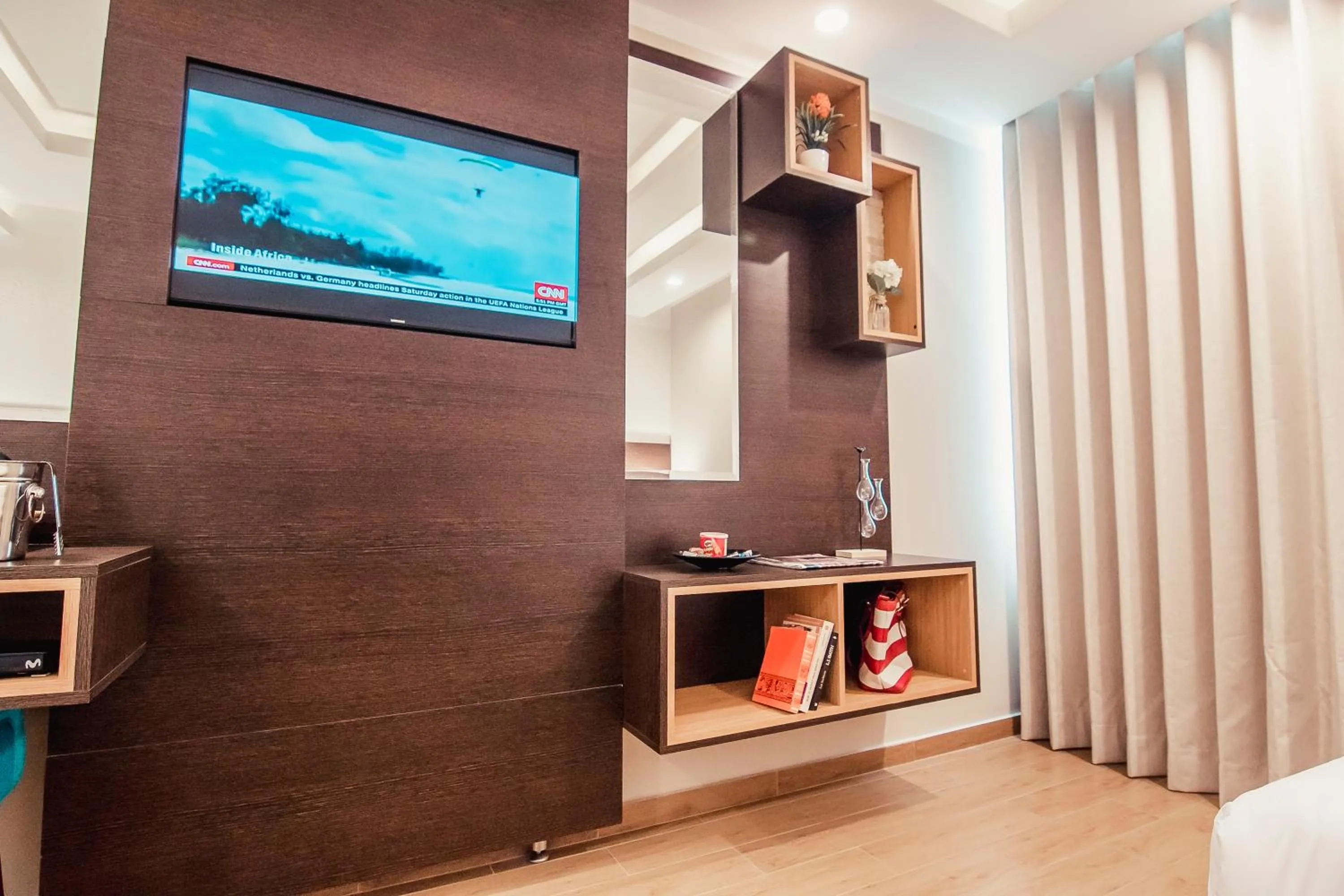 TV and multimedia in Hotel Diamond Lima