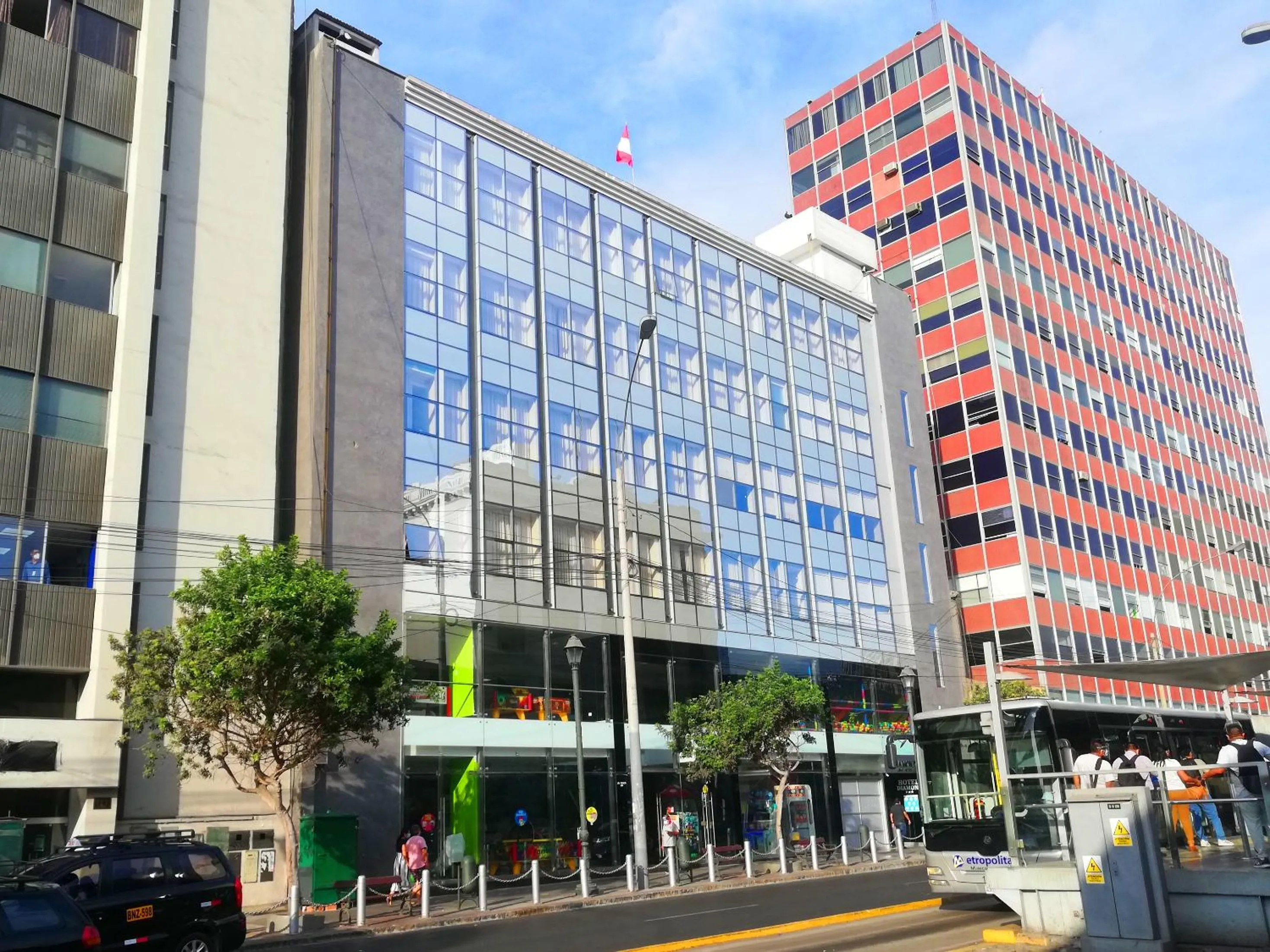 Property building in Hotel Diamond Lima